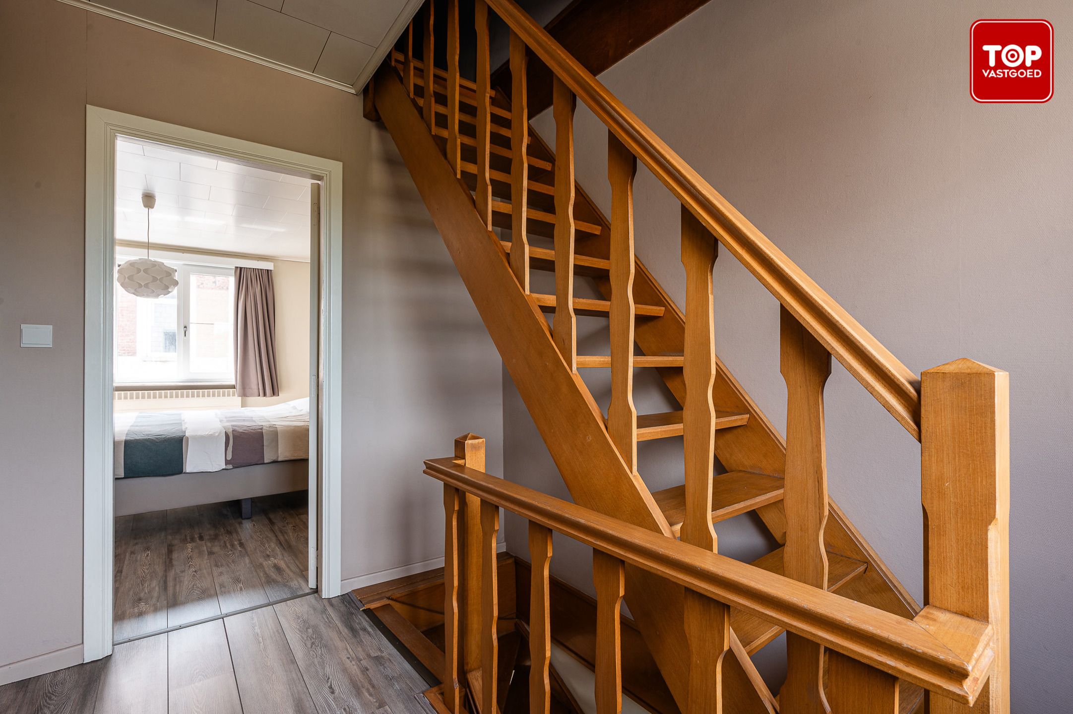Instapklare woning met 2 slaapkamers en ruime koer in hartje Gentbrugge. foto 13