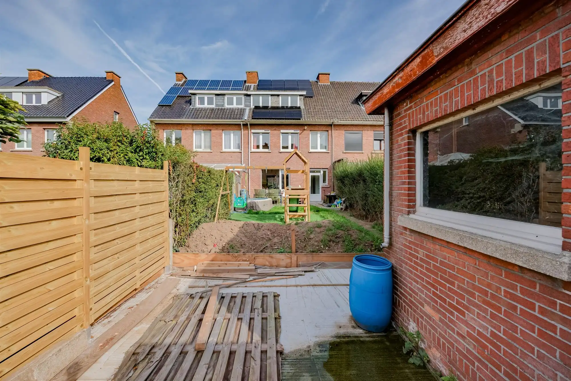 Instapklare woning met 4 (mog 5.) slaapkamers en tuin op rustige locatie!  foto 9