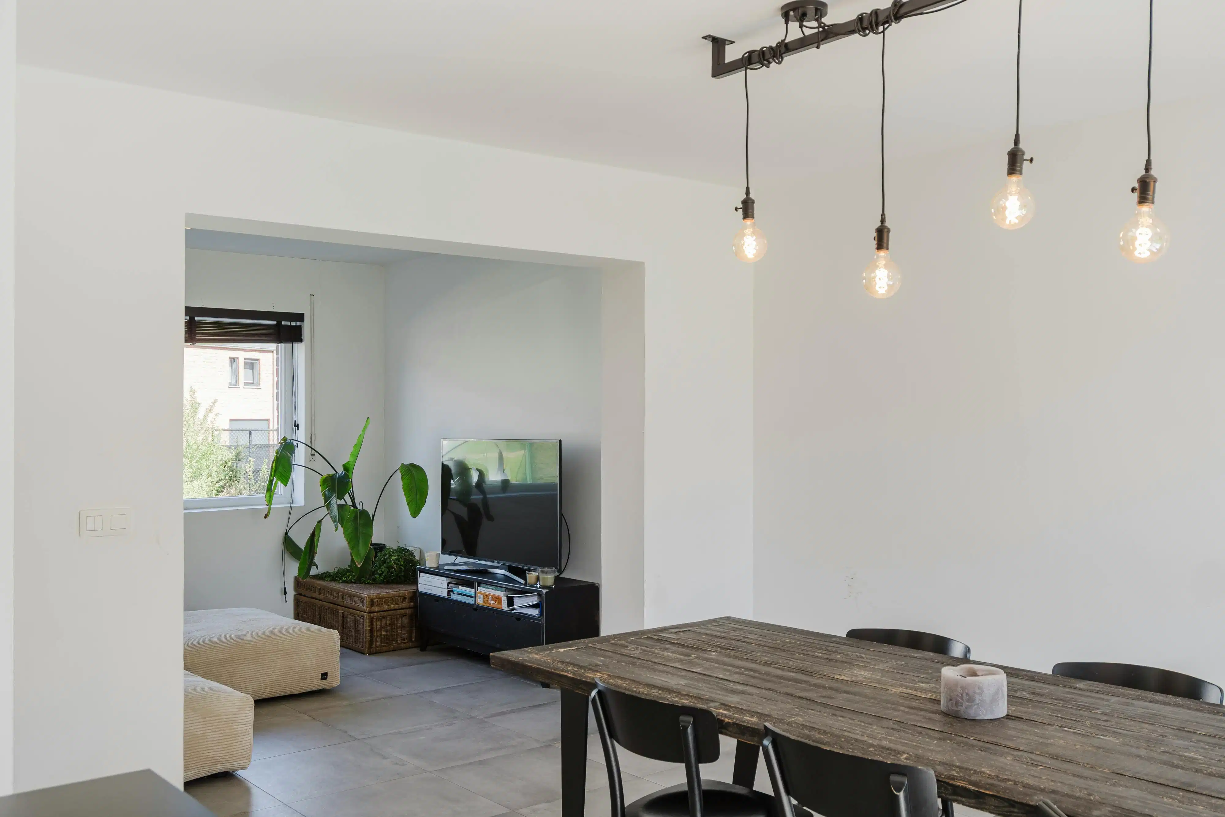 Instapklare woning met 1.200m² perceel in Heule. foto 4