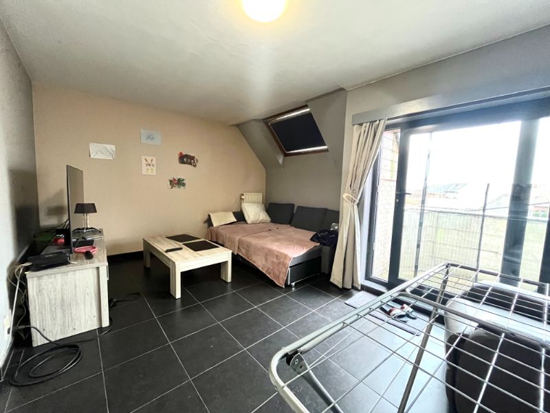 APPARTEMENT MET TWEE SLAAPKAMERS IN HET CENTRUM VAN ERTVELDE foto 4