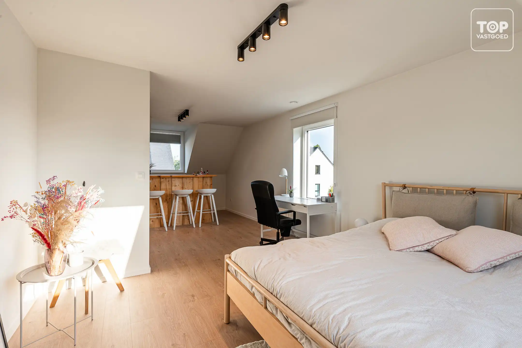 Nieuwbouwwoning met 4 slaapkamers, tuin en carport  foto 26