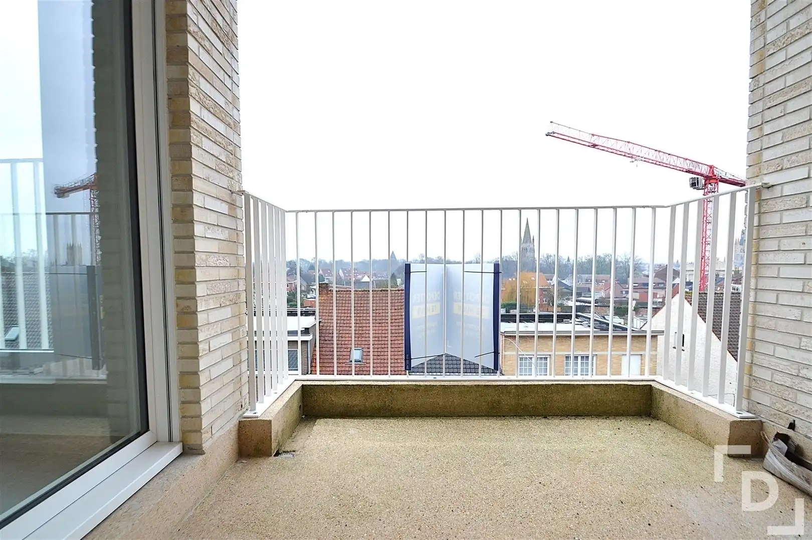 Nieuwbouwappartement met carport te huur te Ieper foto 15