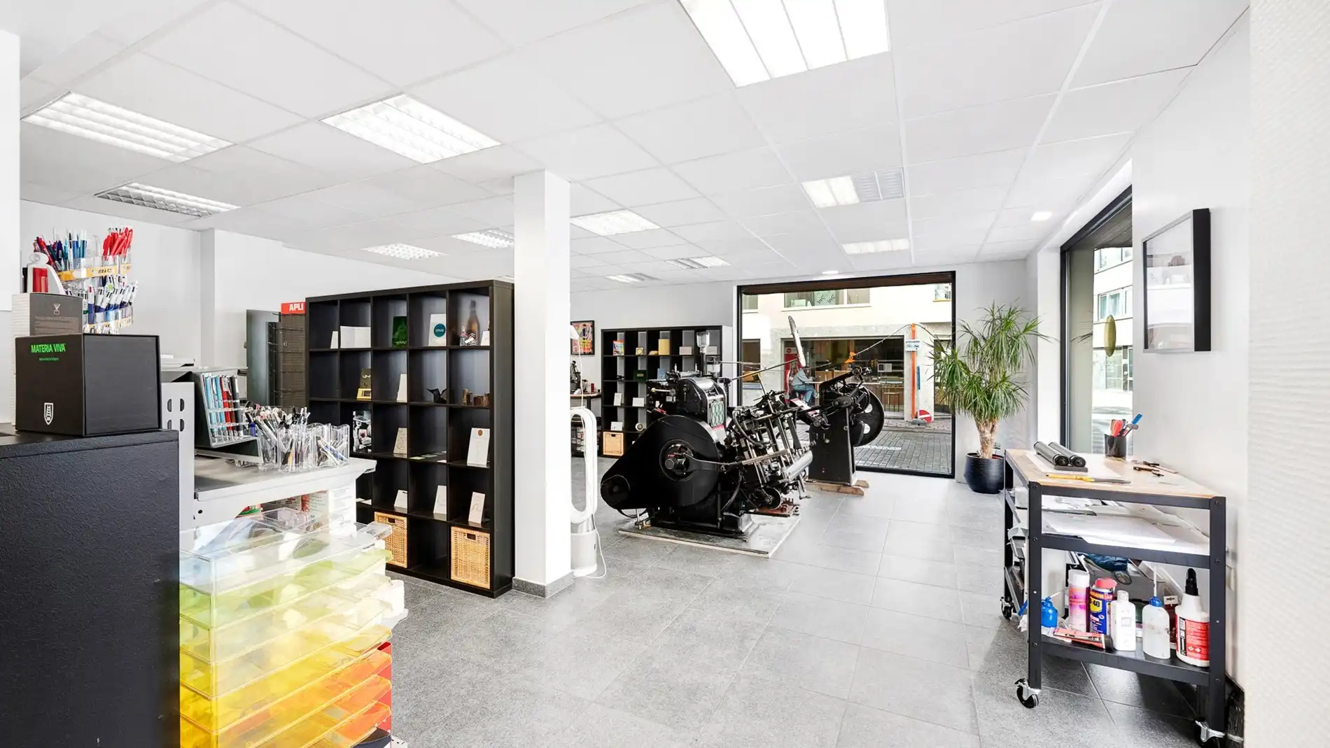 Mooi handelspand (179 m²) met brede etalage te Heist foto 3