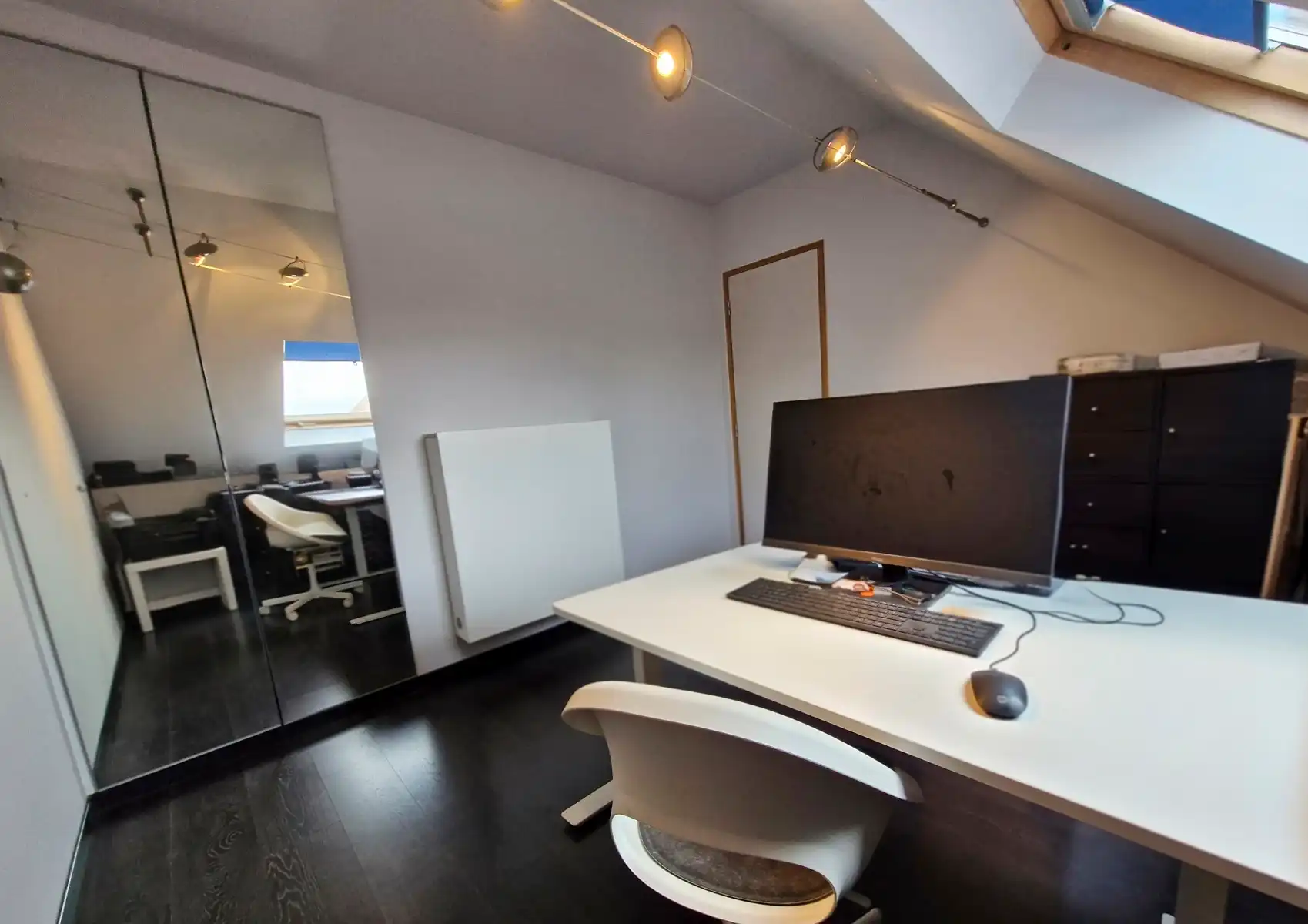 Uitzonderlijke woning met zwemvijver en 4 slaapkamers te Lede! foto 21