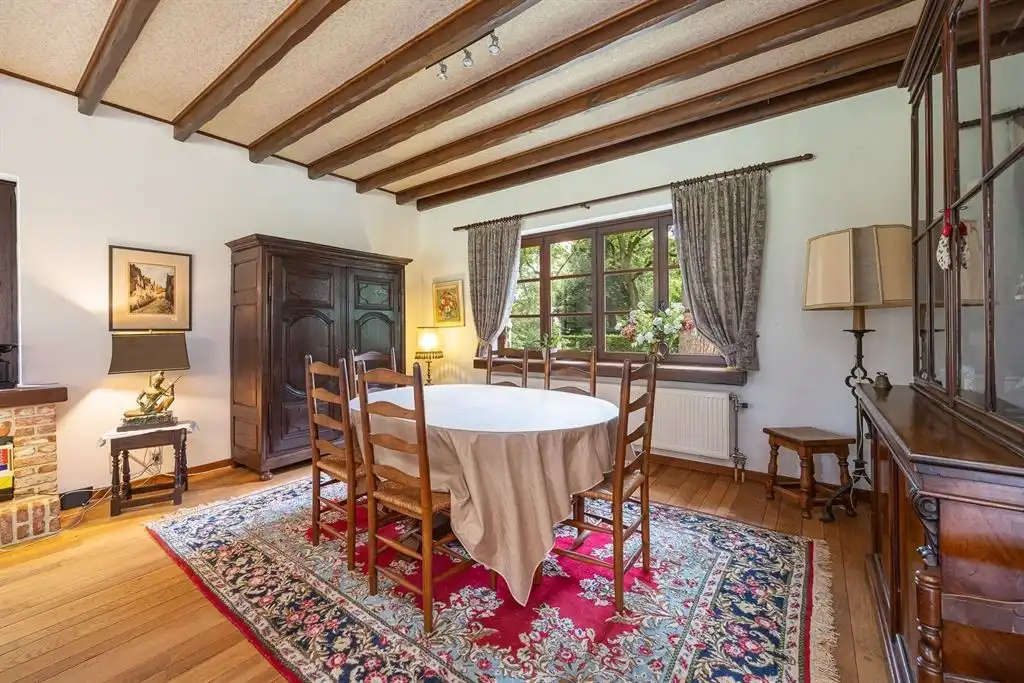 Klassieke villa op 2.233m² met zuid-georiënteerde tuin foto 4