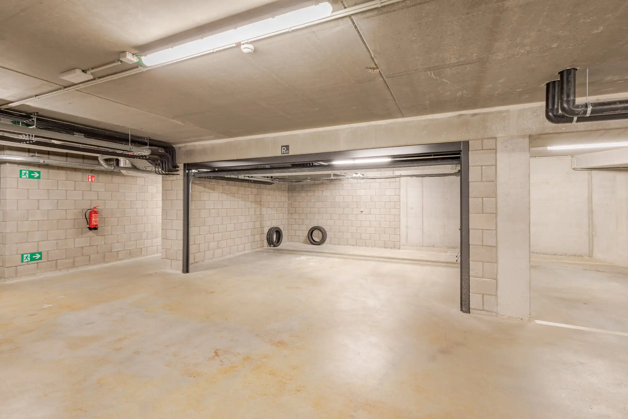Gemeubeld 2-slaapkamer appartement aan de Vaartkom! foto 14