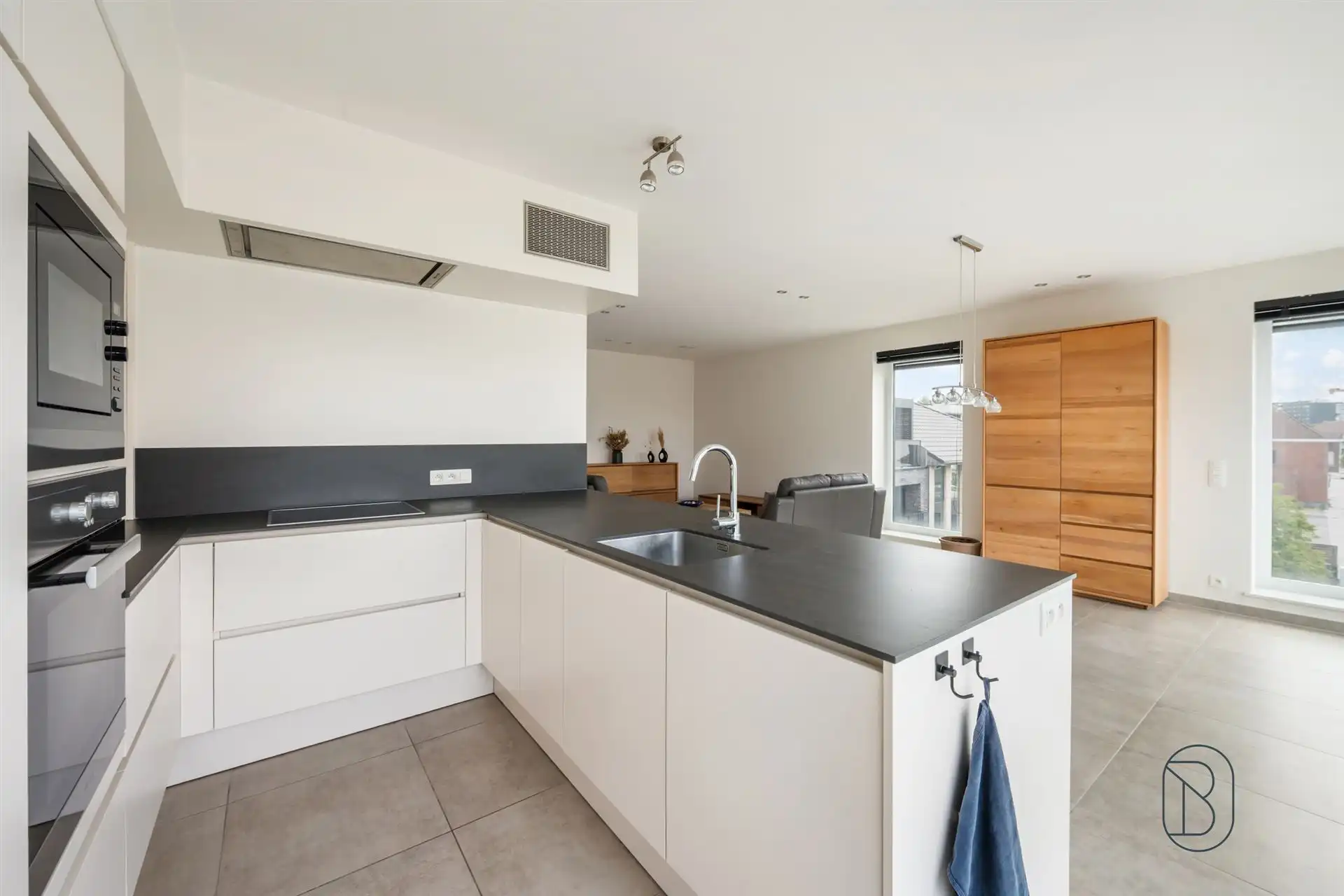 Toffe penthouse met aangenaam terras in Waregem foto 6