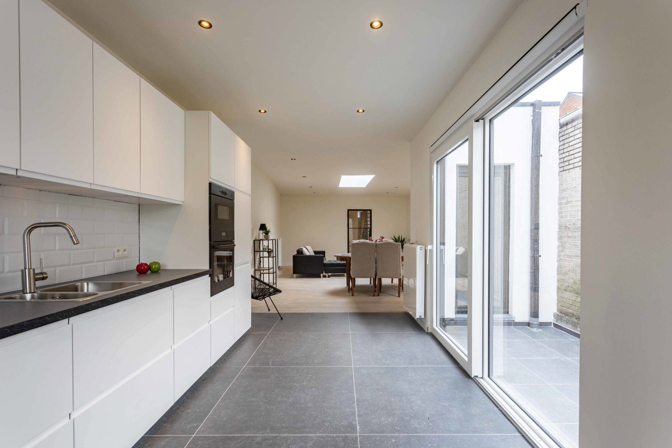 Energiezuinige, gerenoveerde woning met tuin nabij centrum foto 7