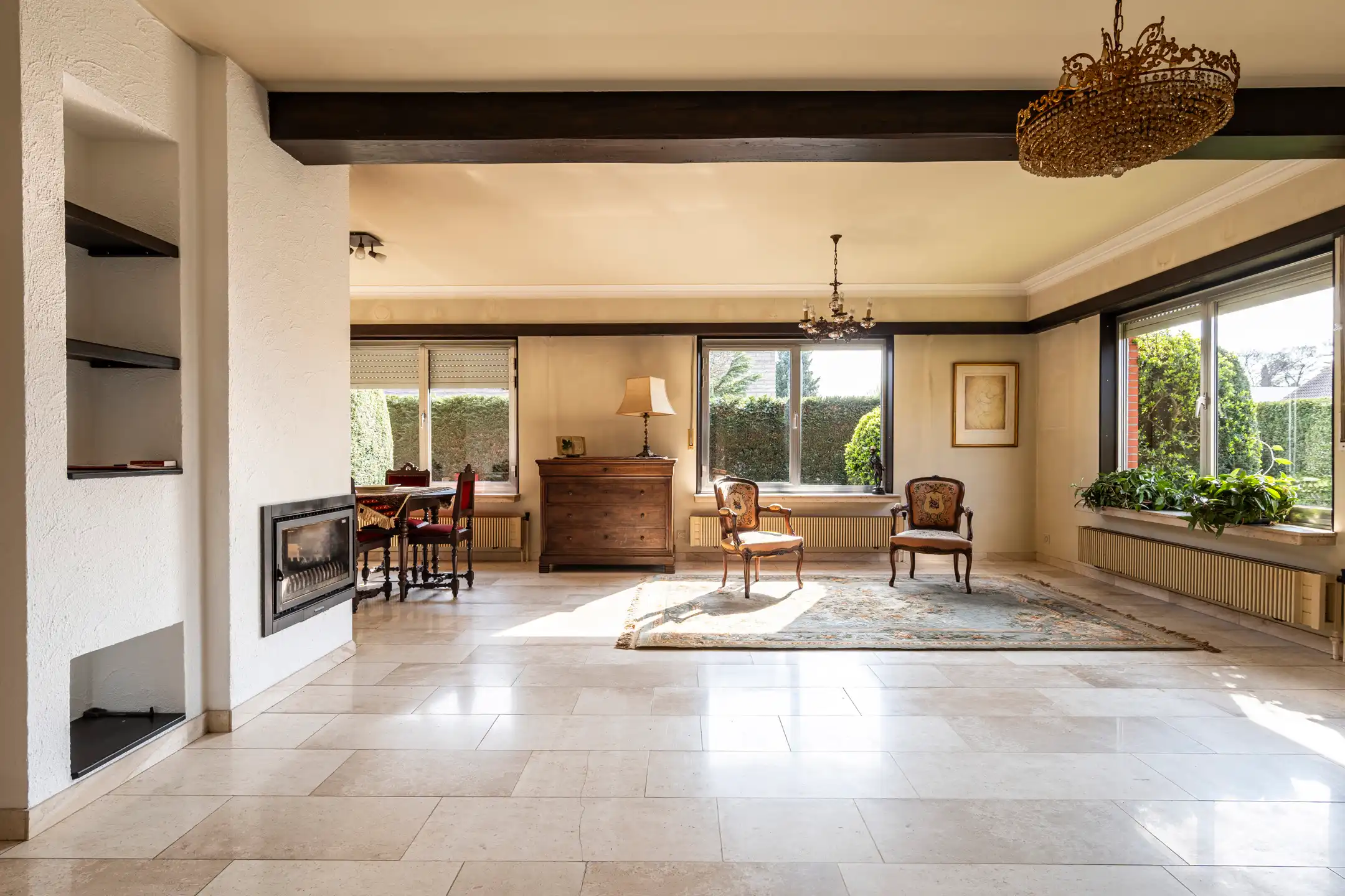 Laagbouwwoning met 4 slks, garage in kindvriendelijke wijk foto 4