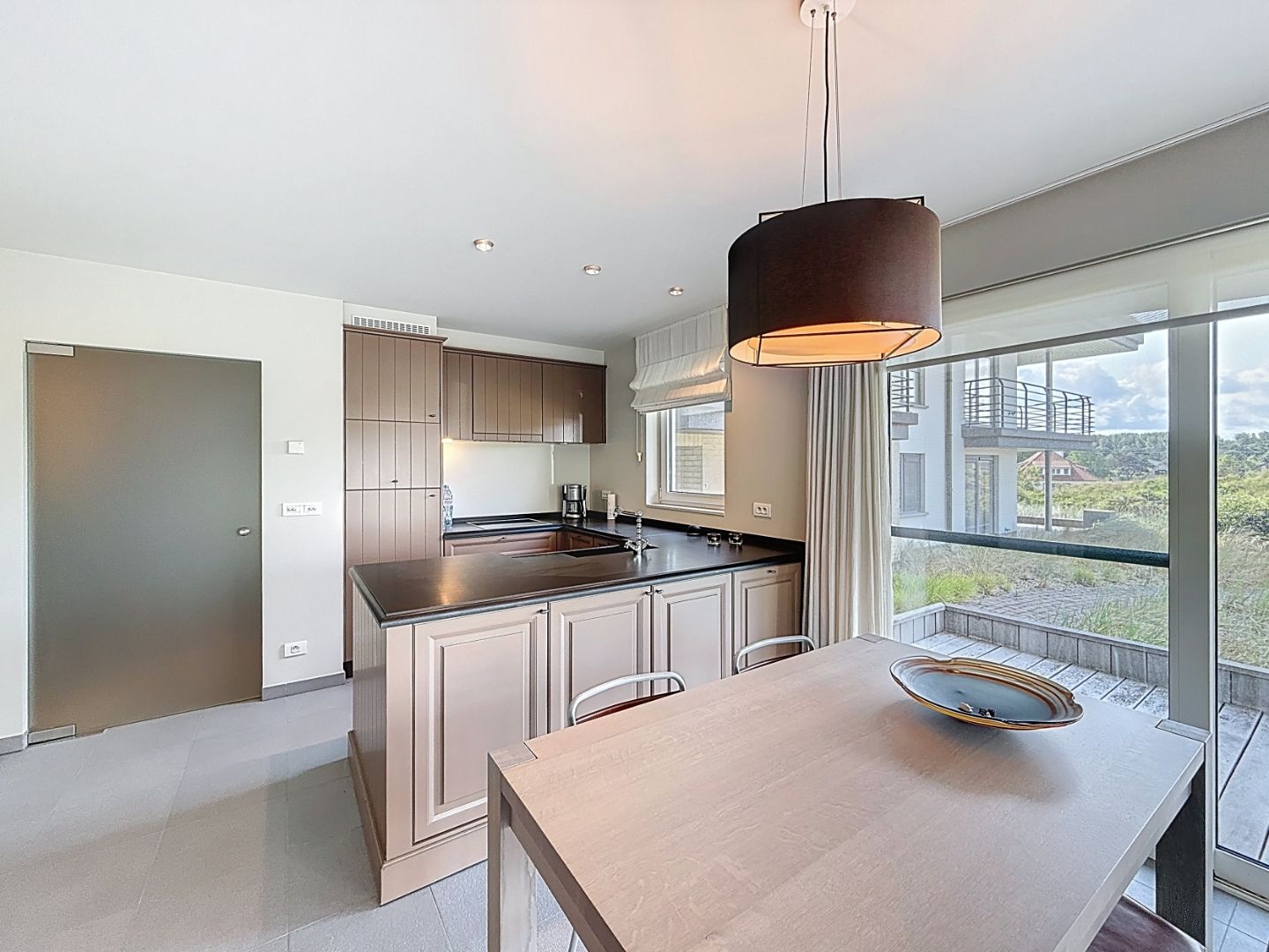 Instapklaar hoekappartement op toplocatie te Oostduinkerke (Sint-André) foto 5