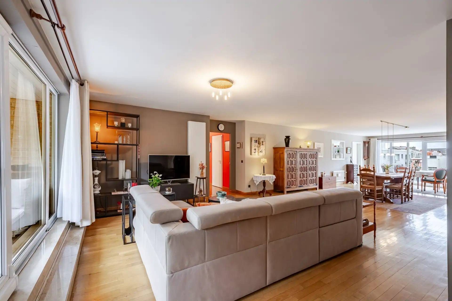 Exclusief en bijzonder ruim appartement van 183 m² met zuidgericht terras en uniek zicht op het groen, op wandelafstand van het stadspark en centrum van Aalst foto 6