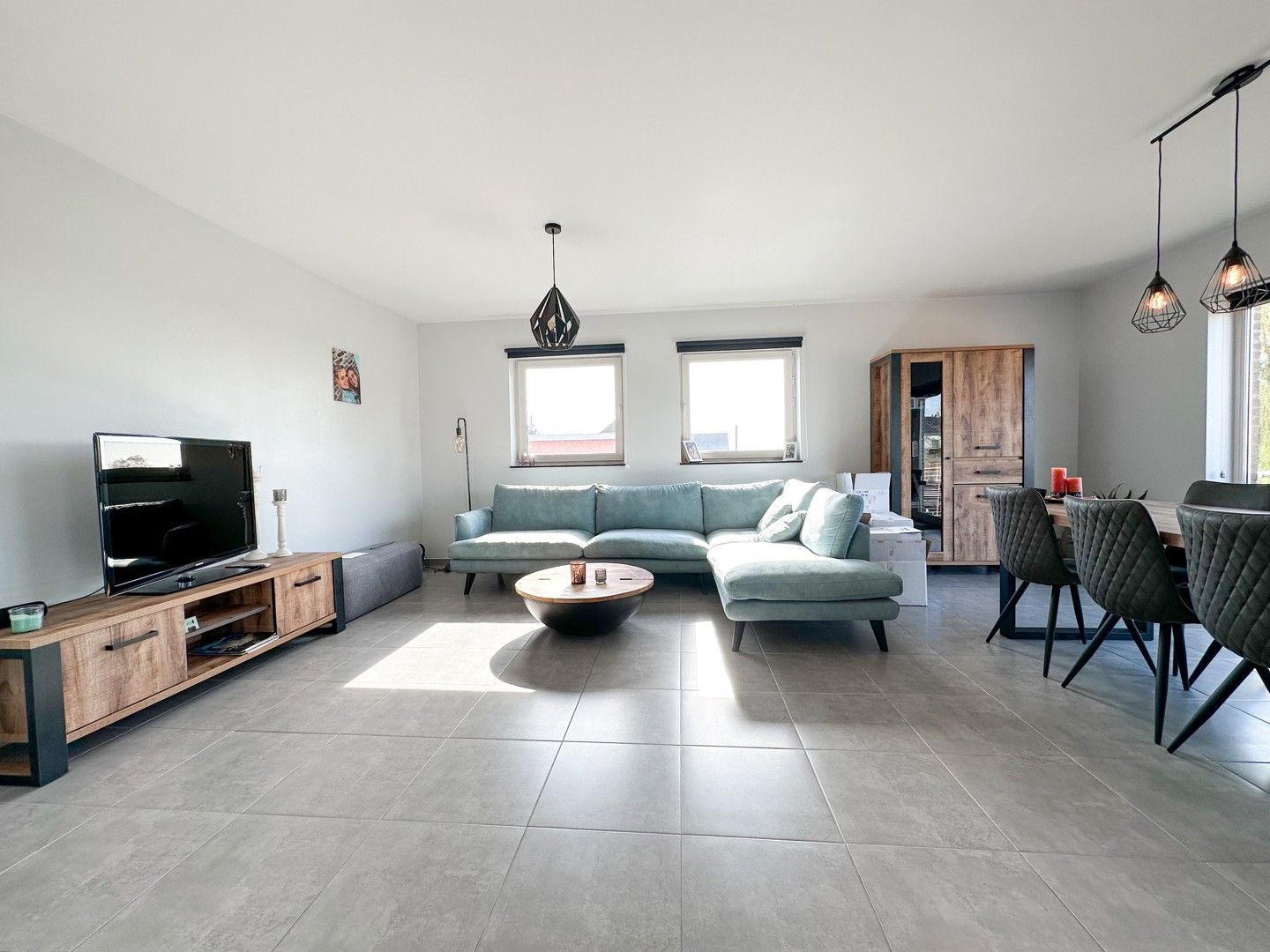 Lichtrijk, instapklaar appartement met open verzicht in Zomergem foto 3