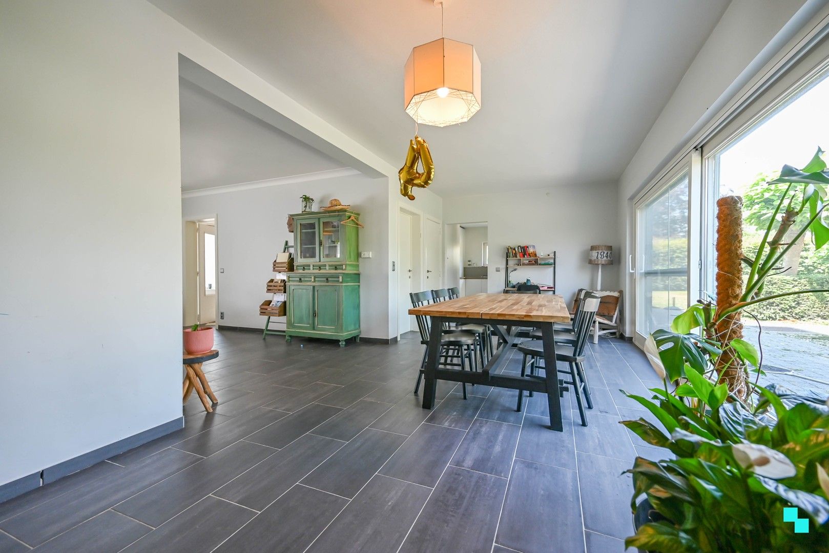 Ruime alleenstaande woning in een groene omgeving te Ardooie foto 8