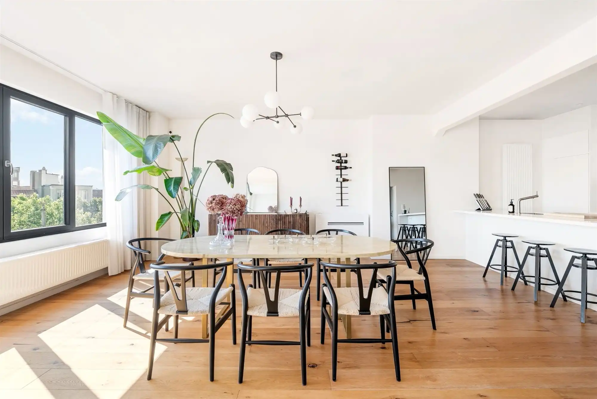 Ruim gemeubeld dakappartement met 3 slk's en terras foto 6