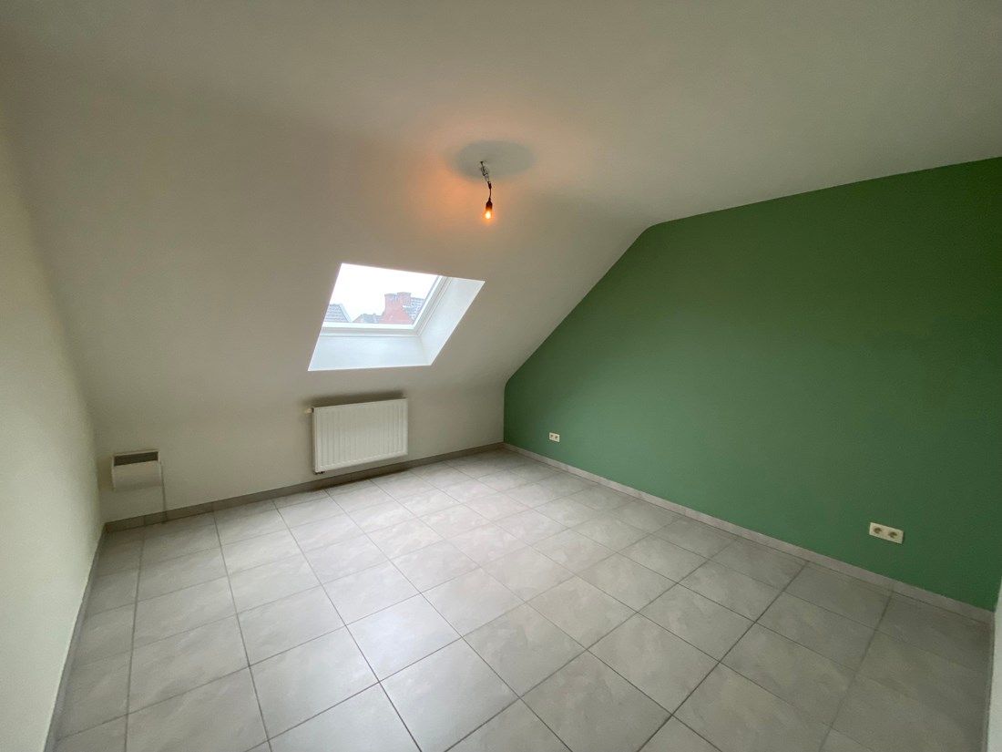 Ruim zeer energiezuinig duplex appartement te Lanaken foto 10