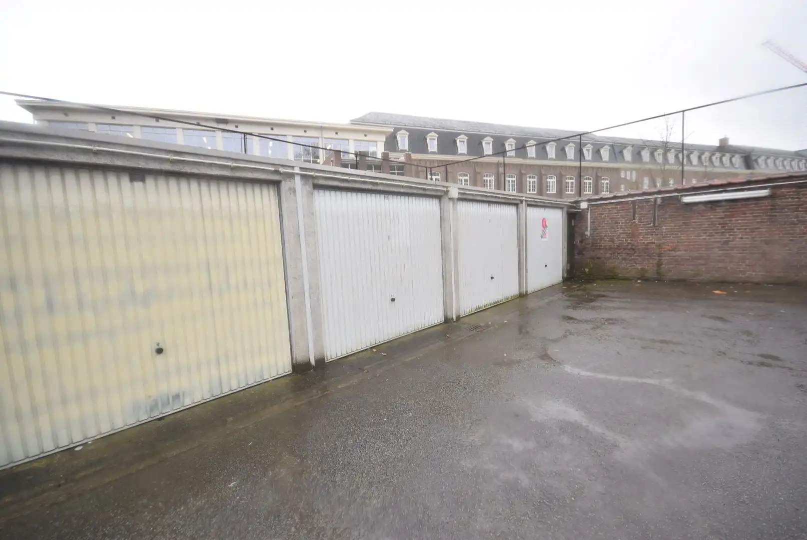 Garage te huur Botermarkt 26 - - 8800 Roeselare