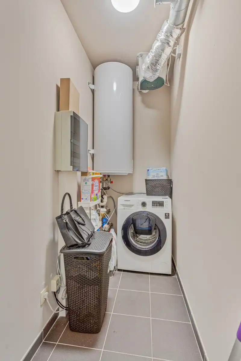 Interessant investeringsappartement met 2 slaapkamers en ruim terras foto 9