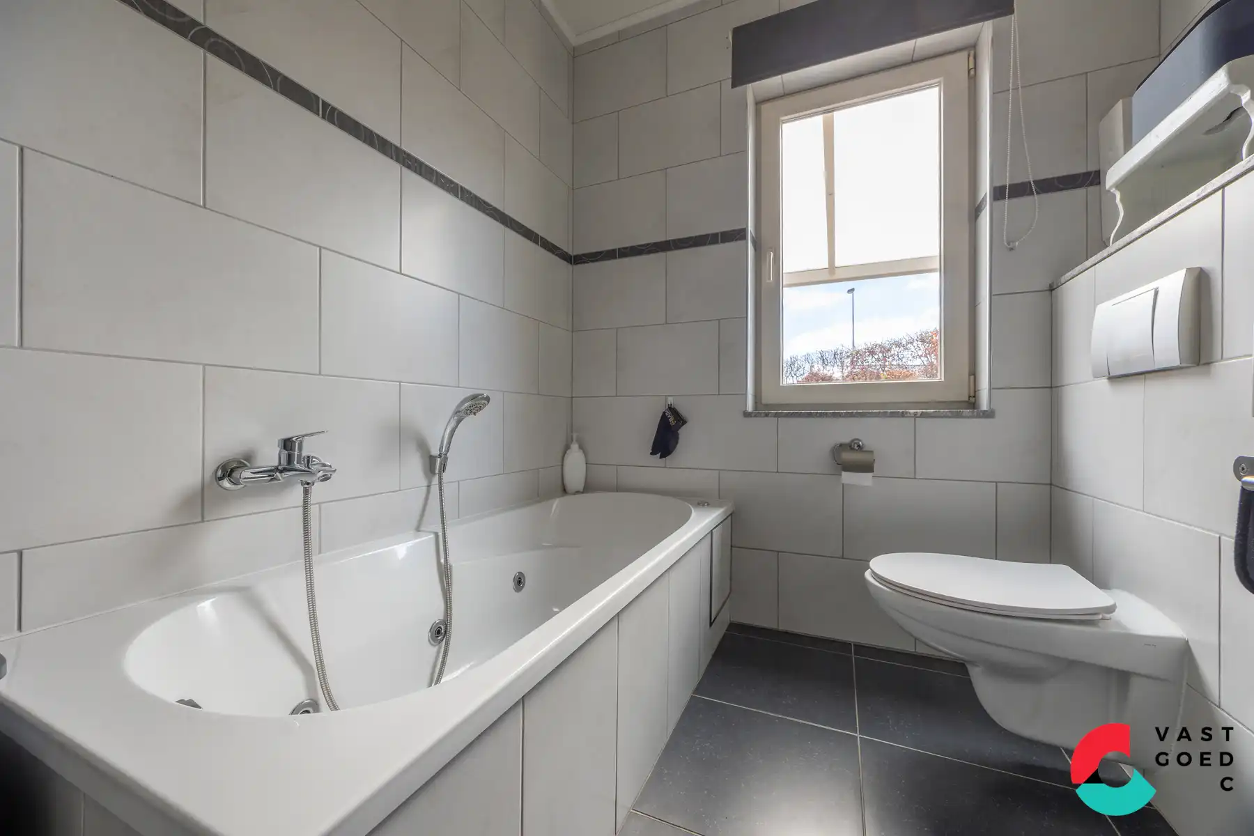 Bungalow te koop foto 16