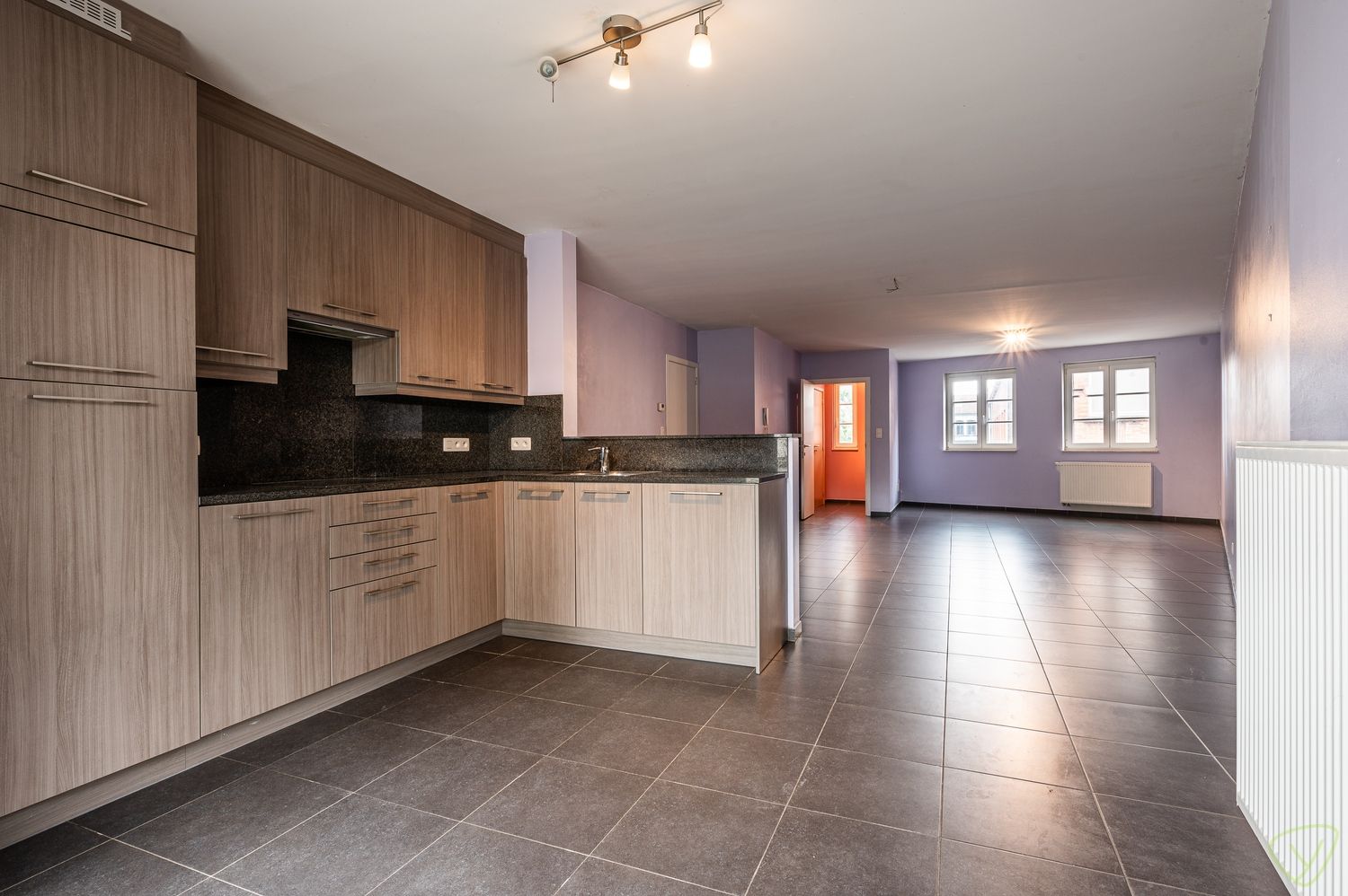 Sfeervol appartement te huur in het hart van Eeklo foto 6