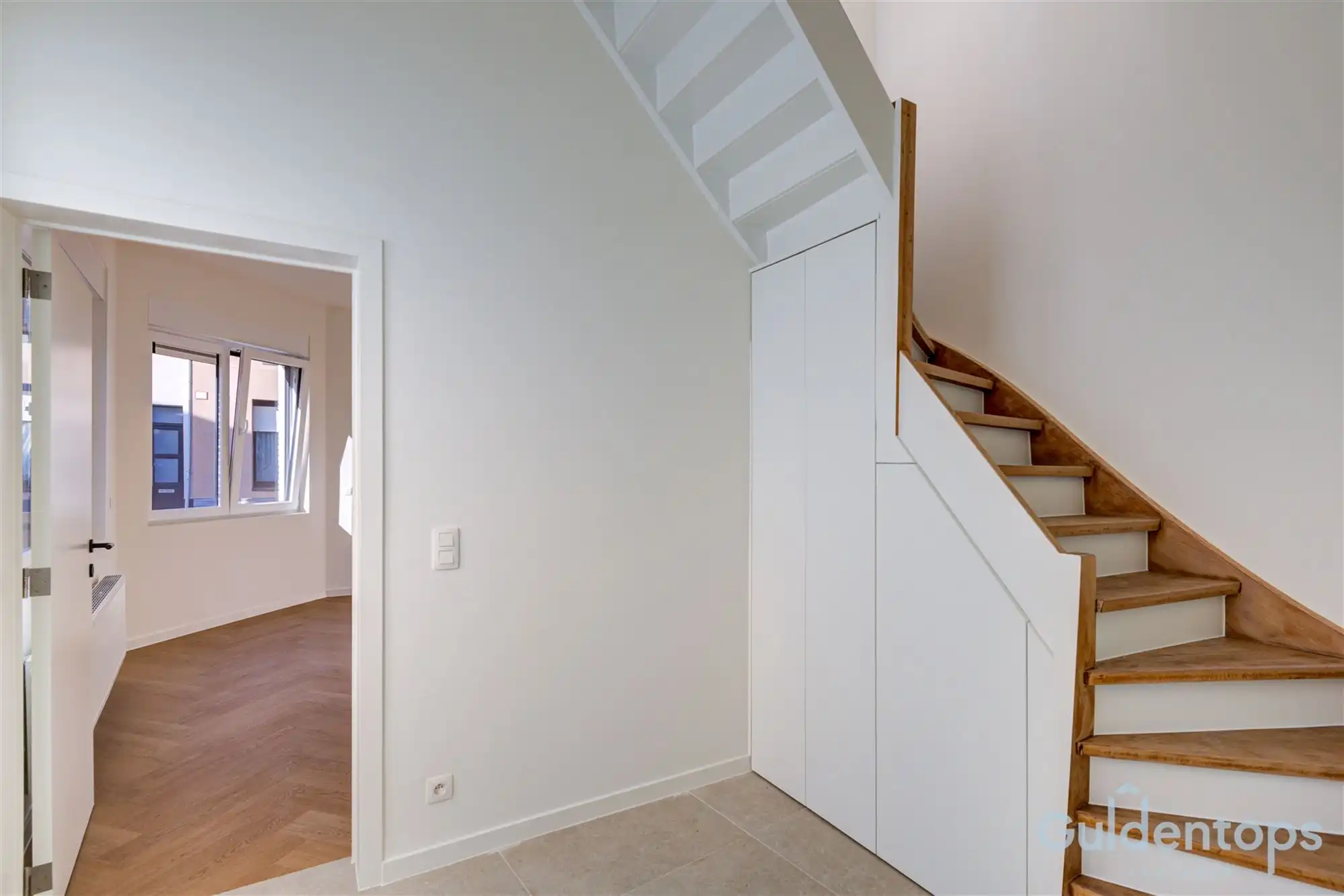 Instapklare vernieuwde woning  foto 3