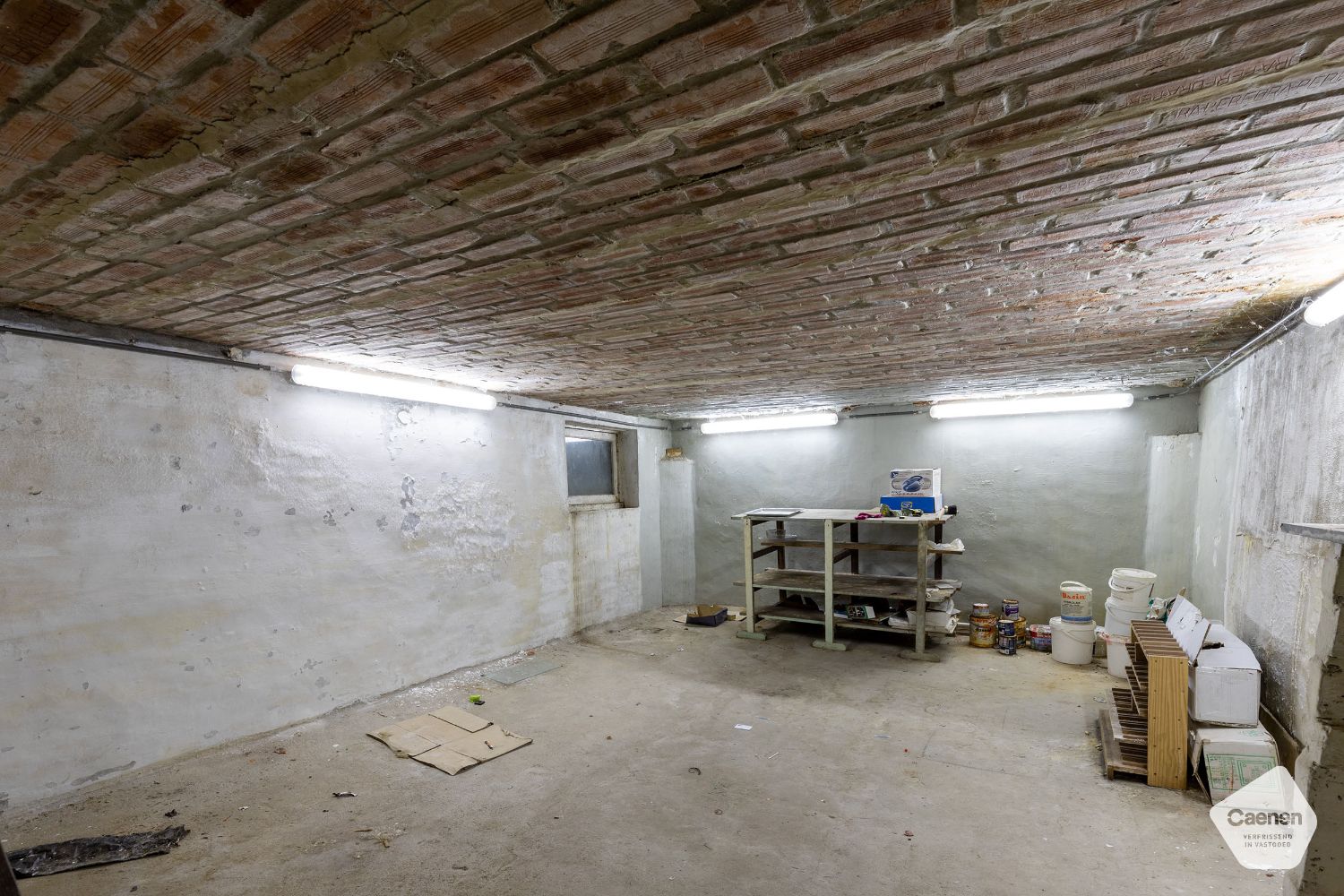 RUIME EN STEVIGE WONING in het centrum van Moerbrugge met mogelijkheid tot 5 slaapkamers foto 11