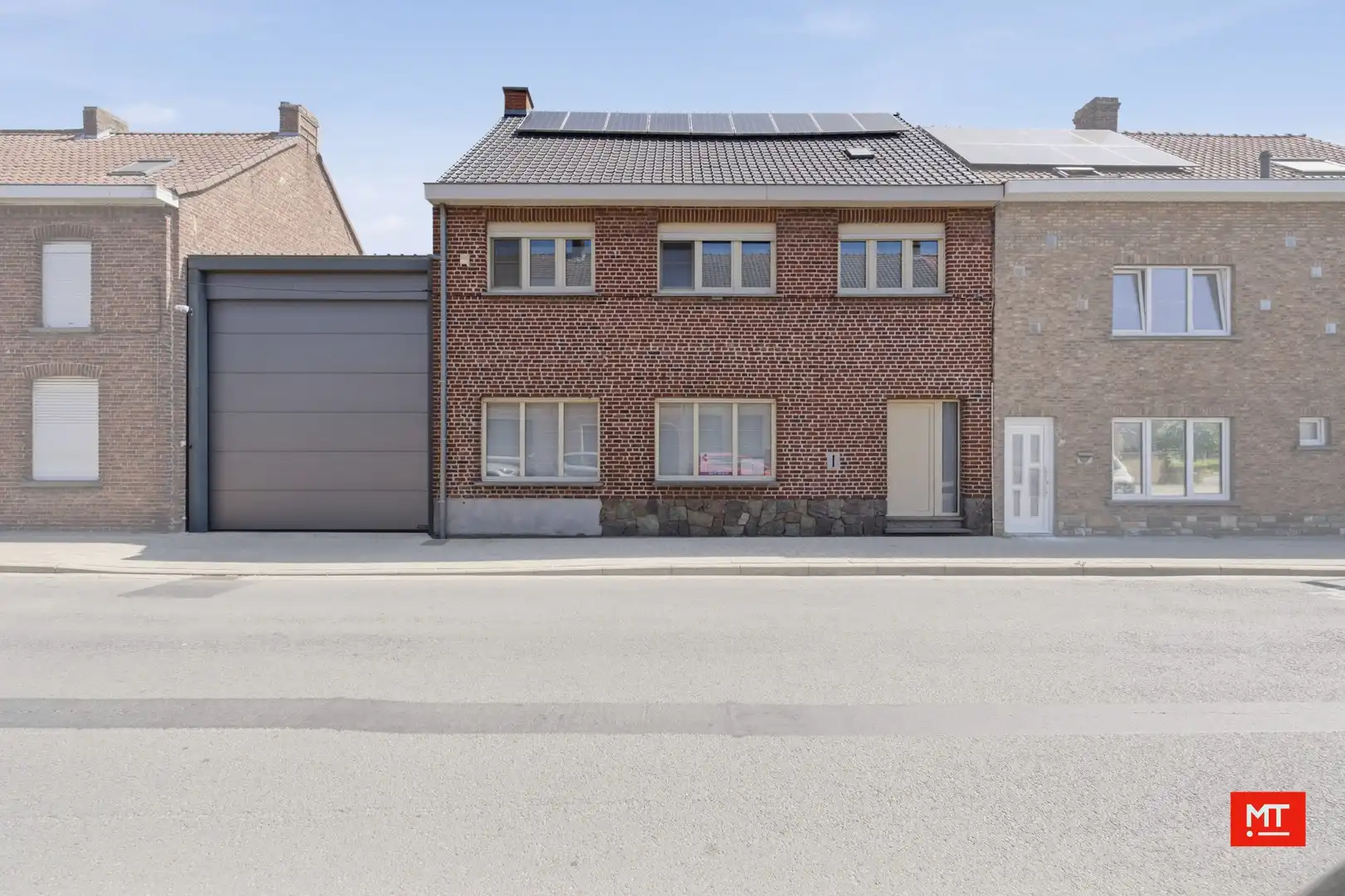 Ruime, instapklare woning met loods in het centrum van Wervik foto 34