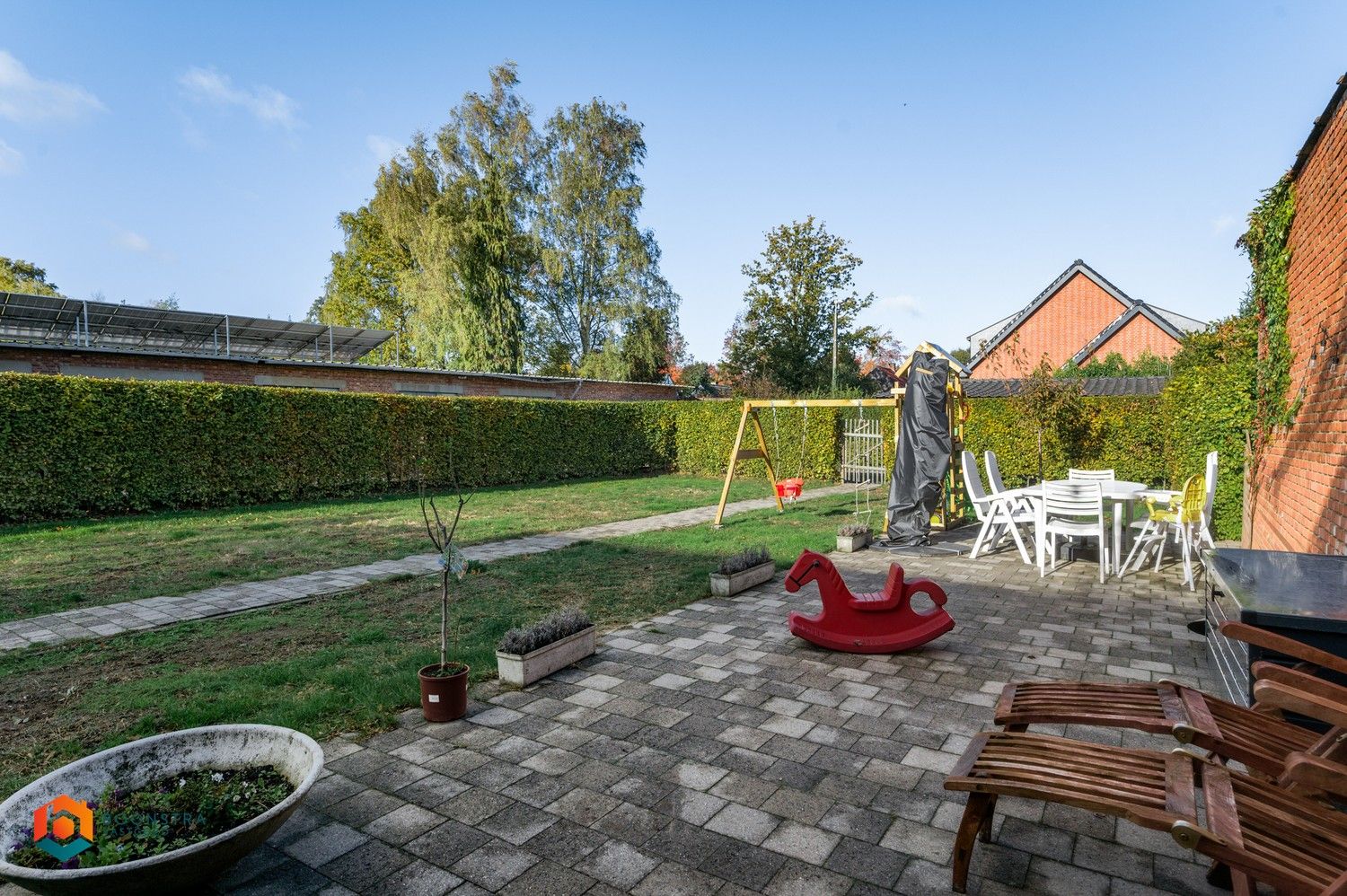 Instapklare woning met 2 slpkrs, tuin, garage en carport te Emblem foto 26