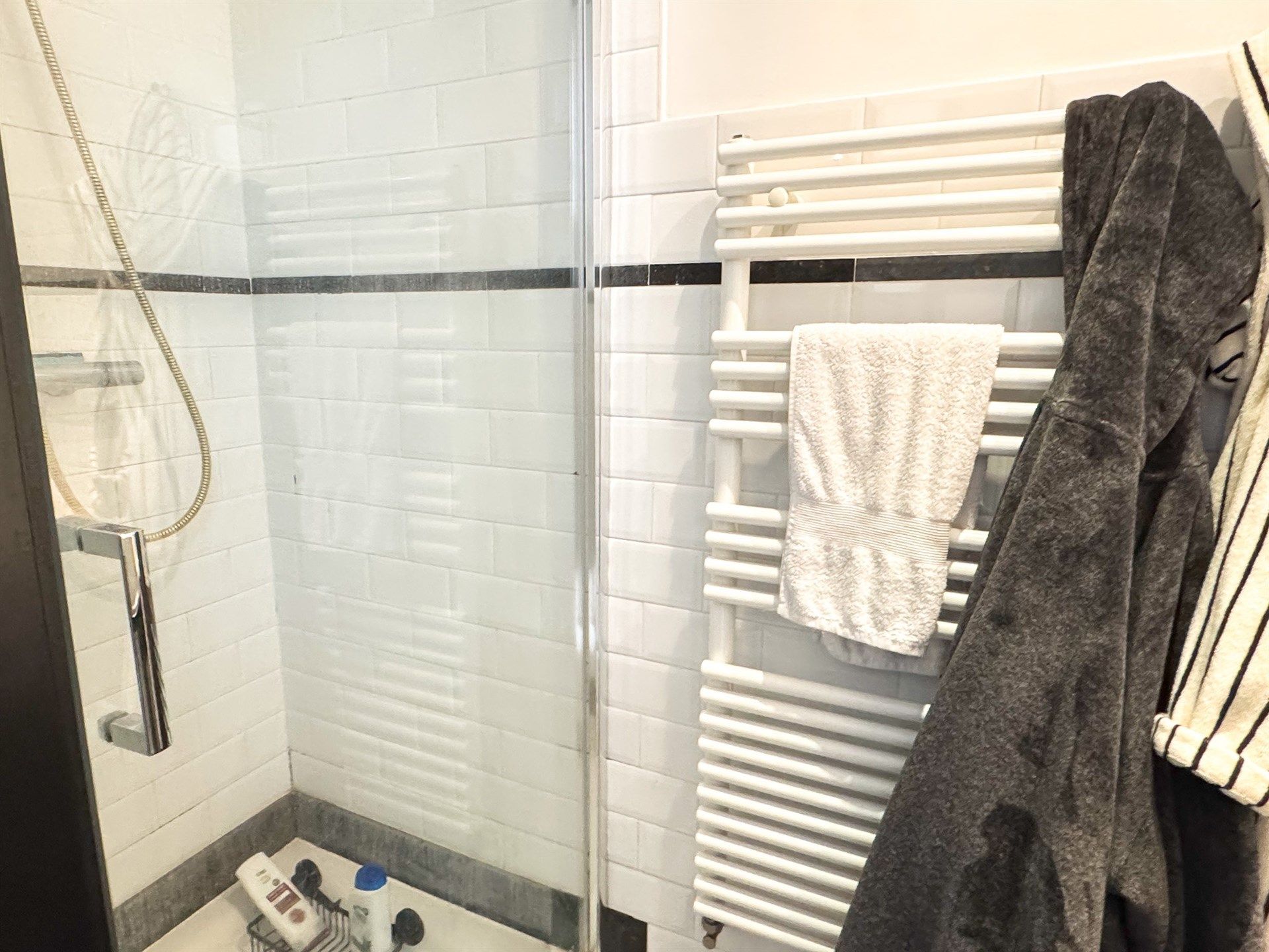 Fijn appartement met 1 slaapkamer en open keuken foto 10