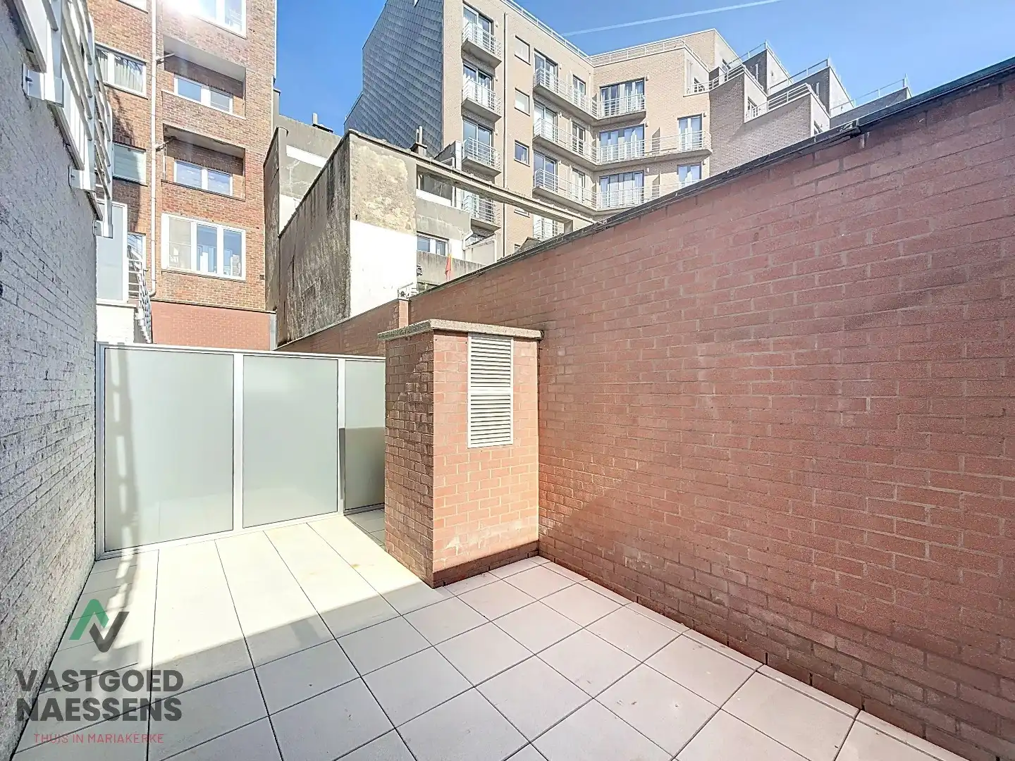 1 SLPK APP MET 2 TERRASSEN VLAKBIJ ZEEDIJK foto 13