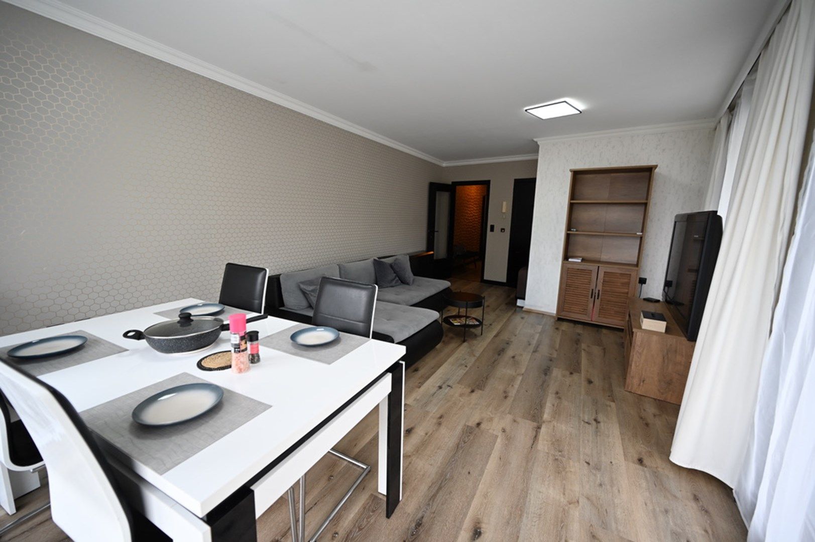 KNAP APPARTEMENT OP TOPLIGGING   foto 4