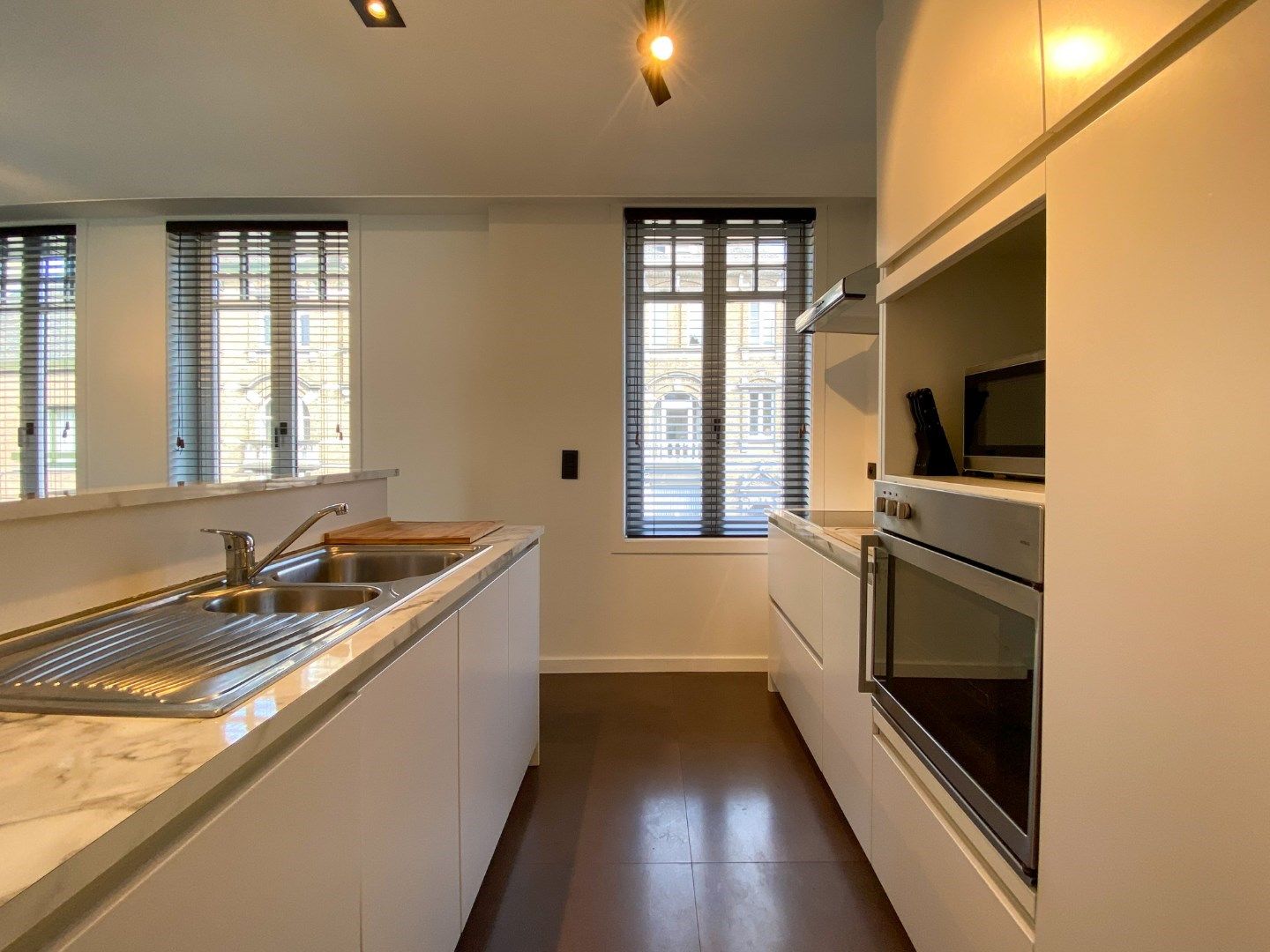 Prachtig appartement met 2 slaapkamers en ruim terras. foto 11