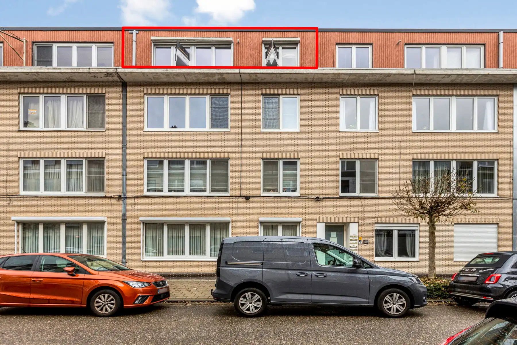 Appartement te koop foto {{pictureIndex}}