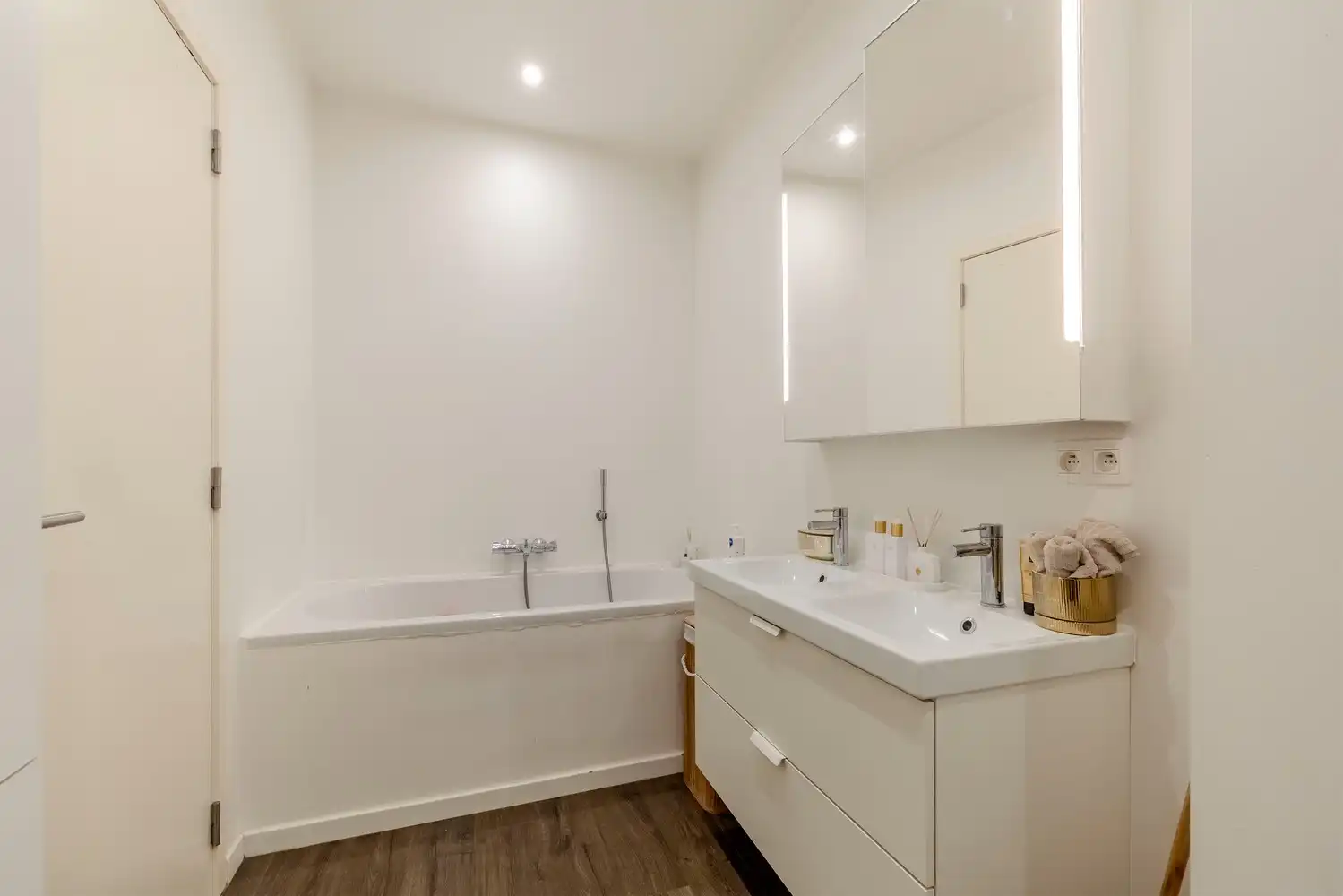 Recent gerenoveerde woning met 3 slaapkamers, tuin & dakterras te Lier foto 13