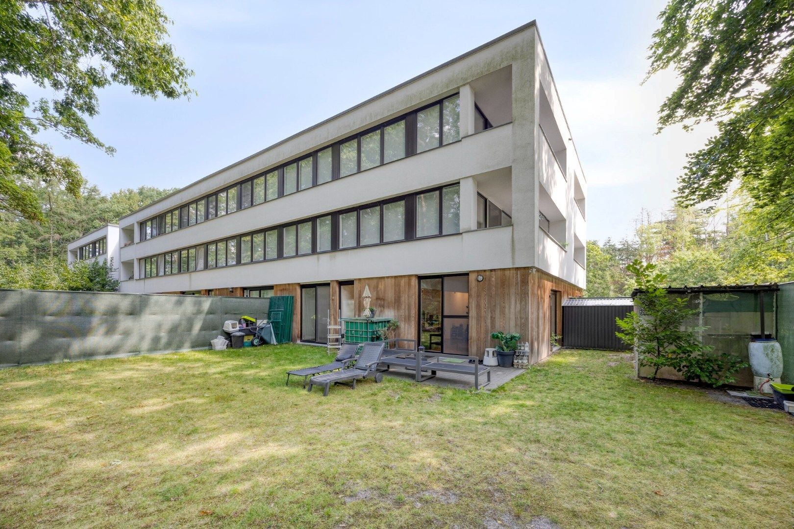 Gelijkvloers appartement met 2 slpks, ruime tuin, autostaanplaats en optionele garage ! foto 19