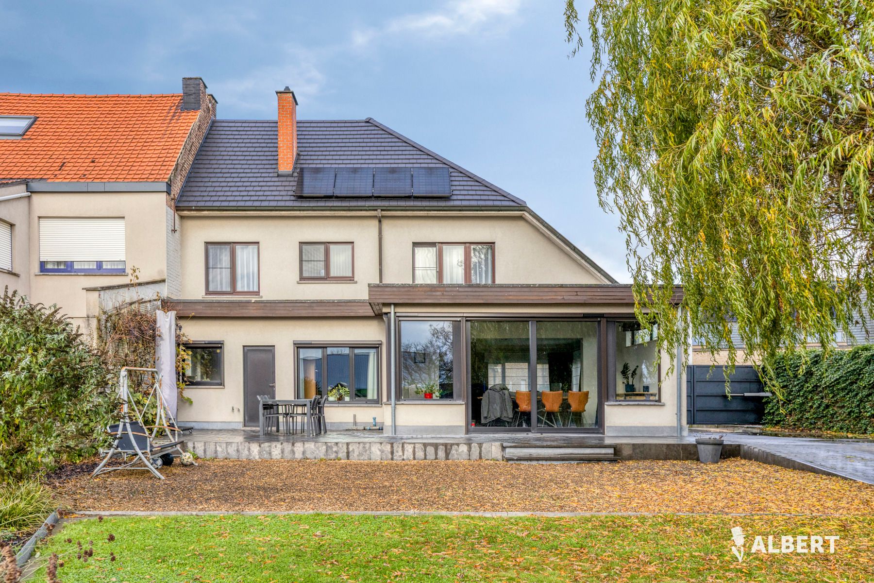 Instapklare woning met 4 slaapkamers en zuigerichte tuin foto 18