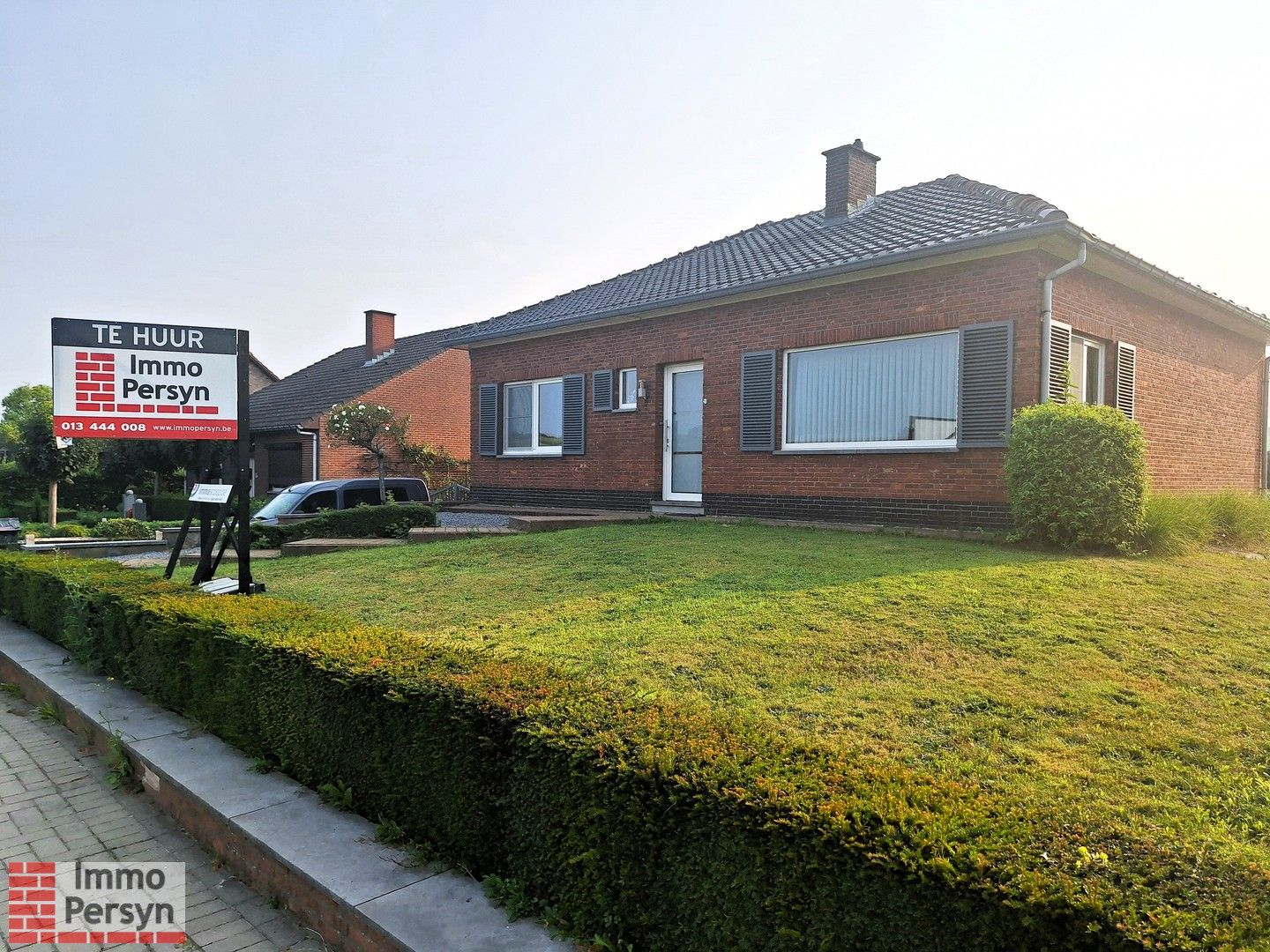 Vrijstaande gelijkvloerse woning met 3 slaapkamers foto 1