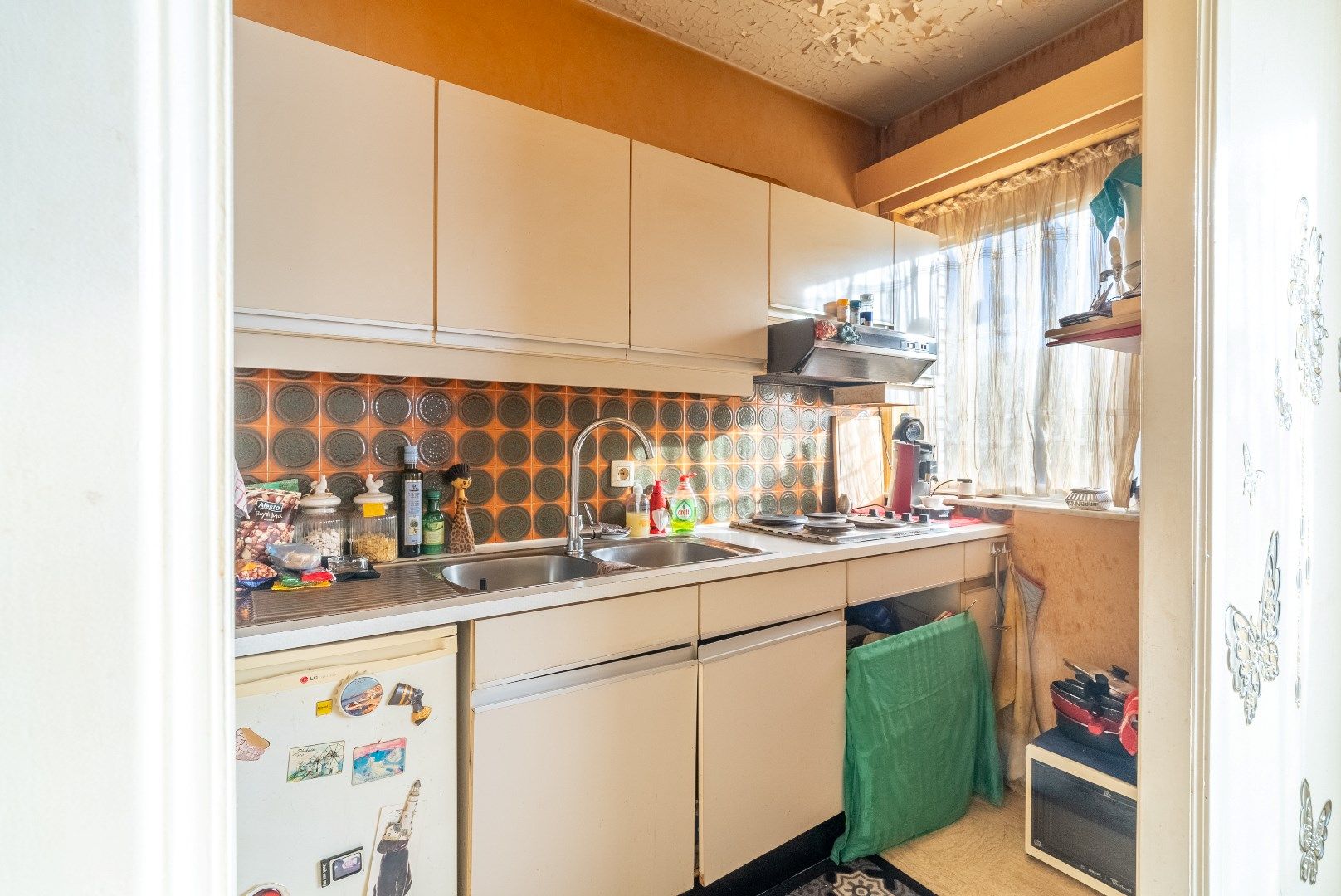 Te renoveren appartement op centrale ligging foto 6