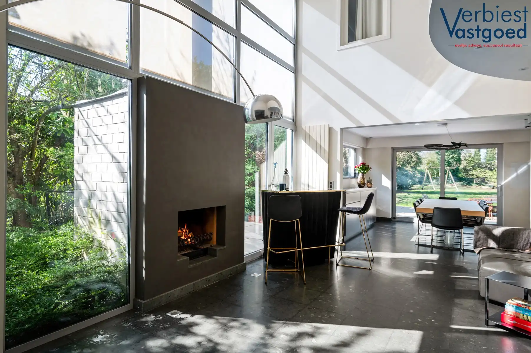 Exclusieve en lichtrijke villa met tuin op toplocatie foto 5