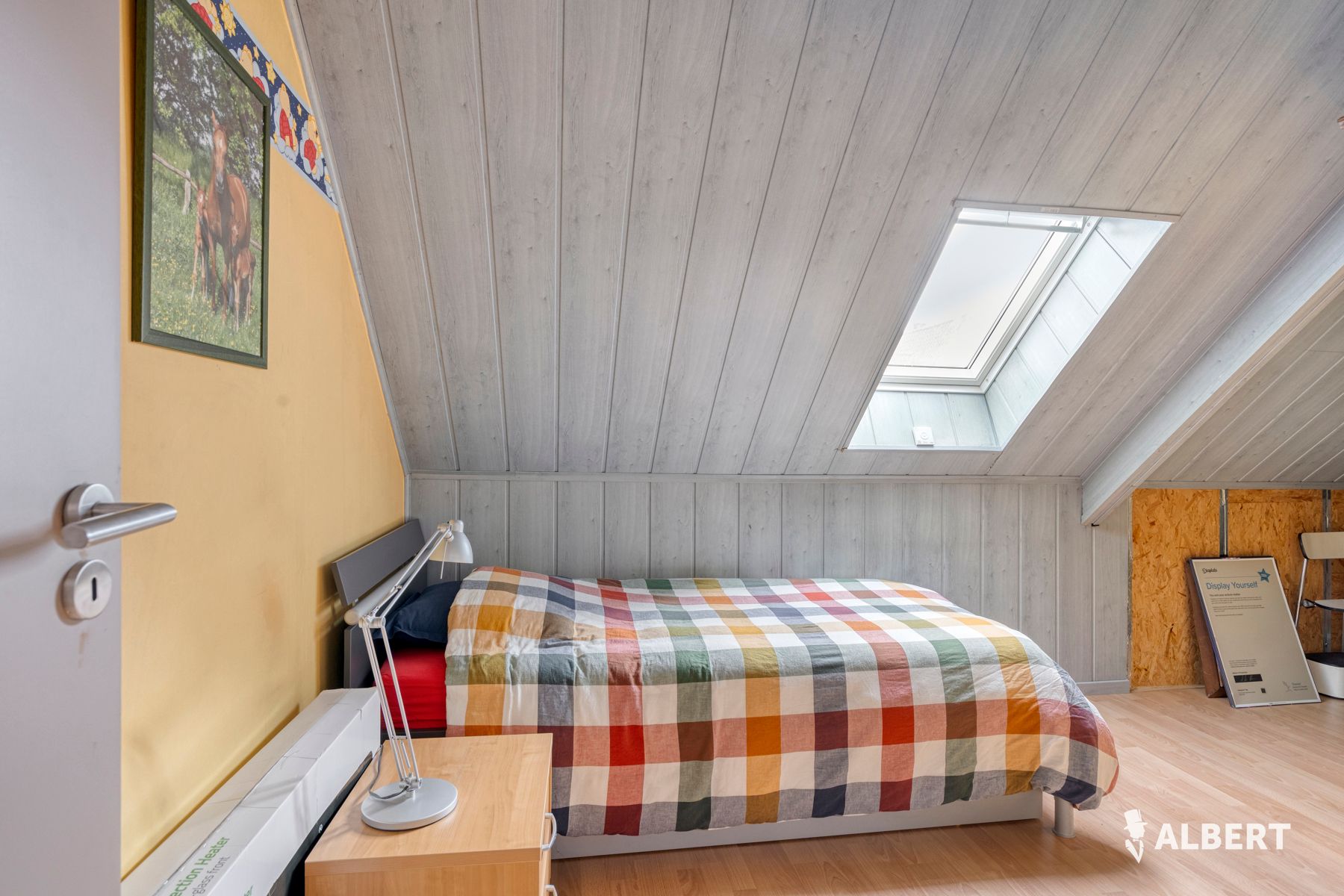 Instapklare woning met 4 slaapkamers en zuigerichte tuin foto 14