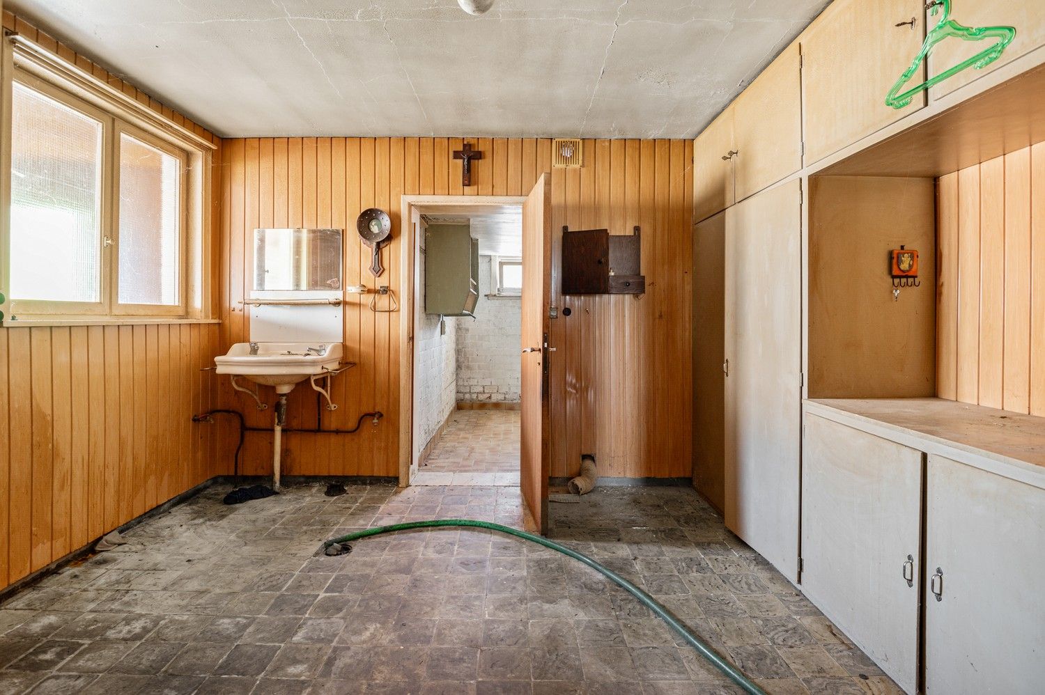 Te renoveren woning met bijzonder veel potentieel op toplocatie te Lint foto 11