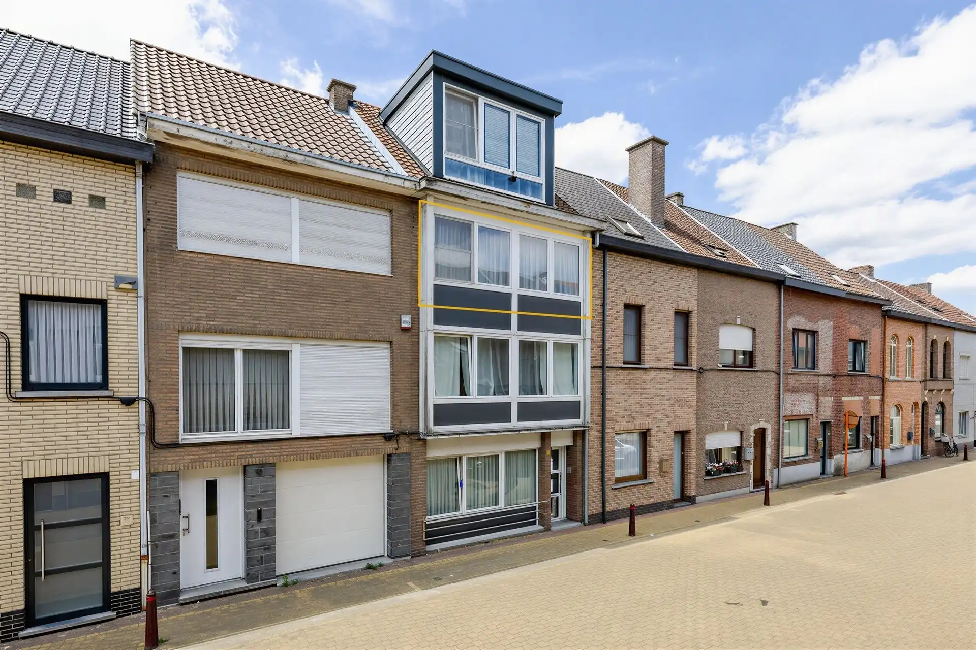 Instapklaar appartement met 2 slaapkamers foto {{pictureIndex}}