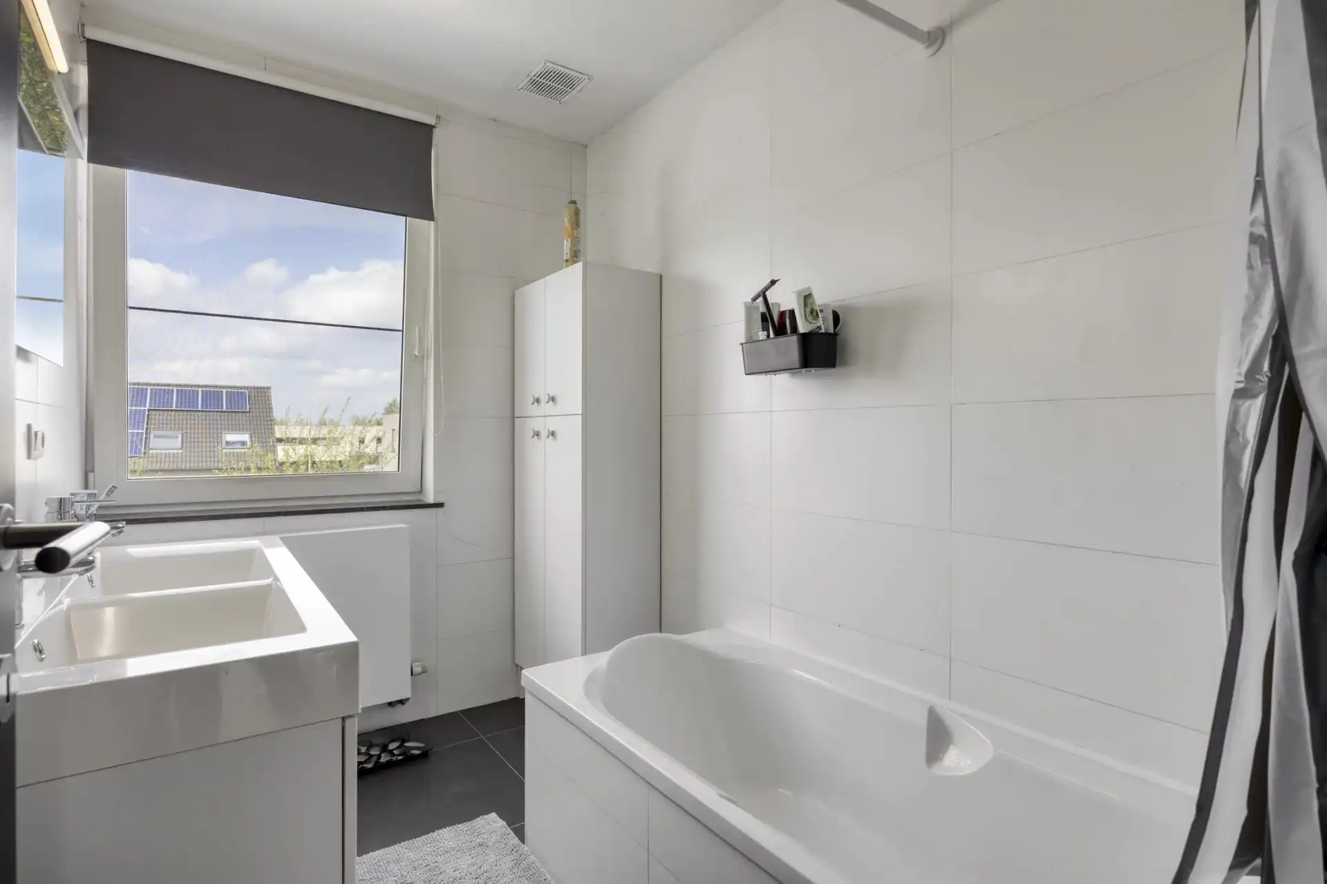 RECENTE MODERNE EN ENERGIEZUINIGE WONING MET 3 SLPK'S EN CARPORT NABIJ CENTRUM foto 19