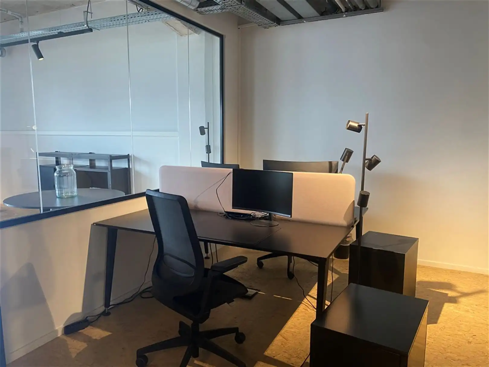 Loftkantoren op het gelijkvloers aan het water foto 12