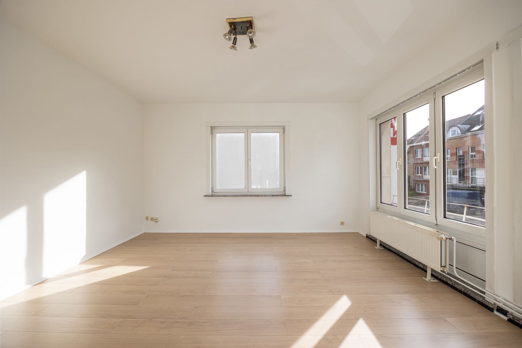 Appartement met 2 slaapkamers, terras en parkeergelegenheid foto 3