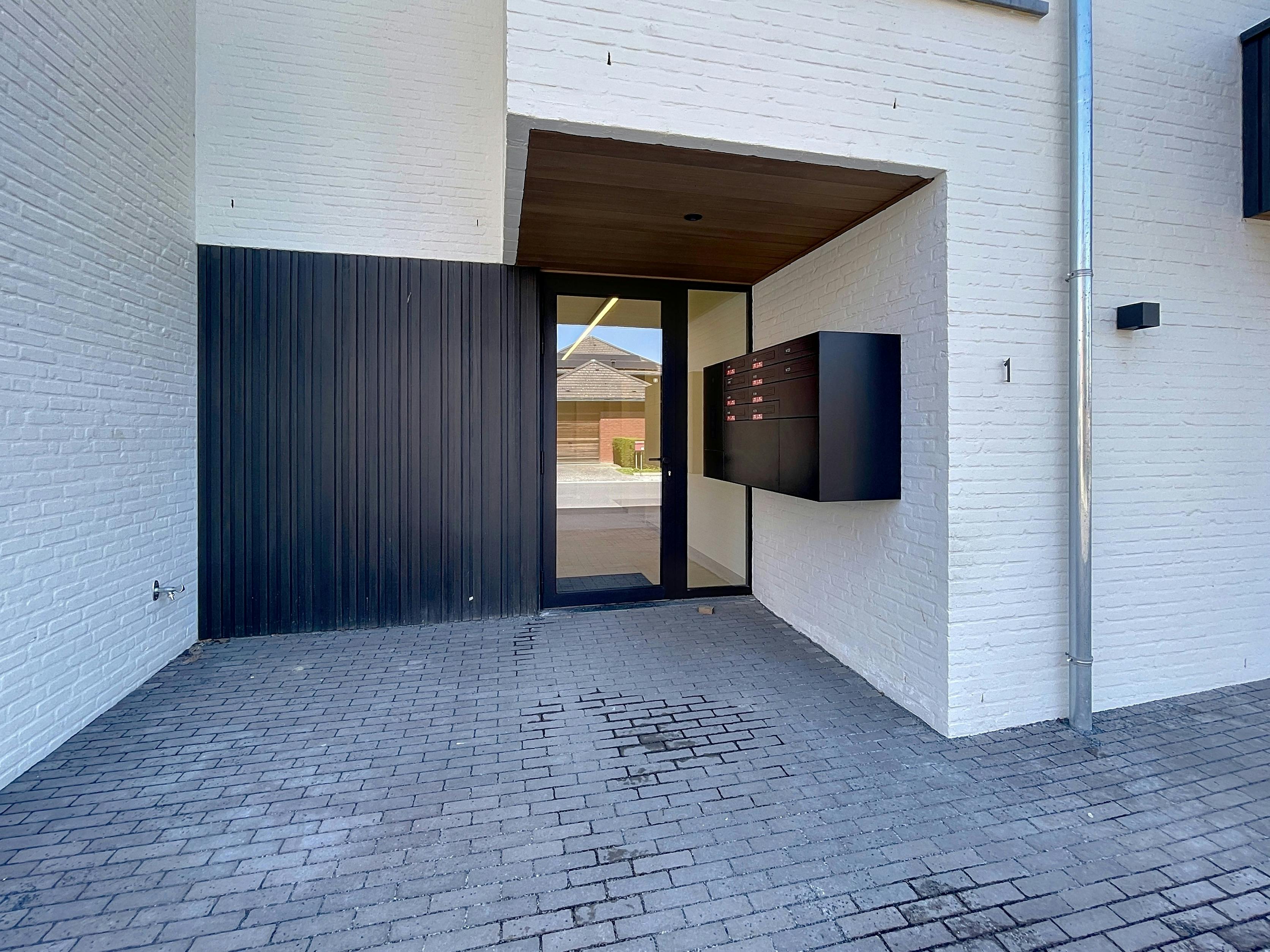 Instapklaar appartement (106m²) te koop in Waregem foto 30