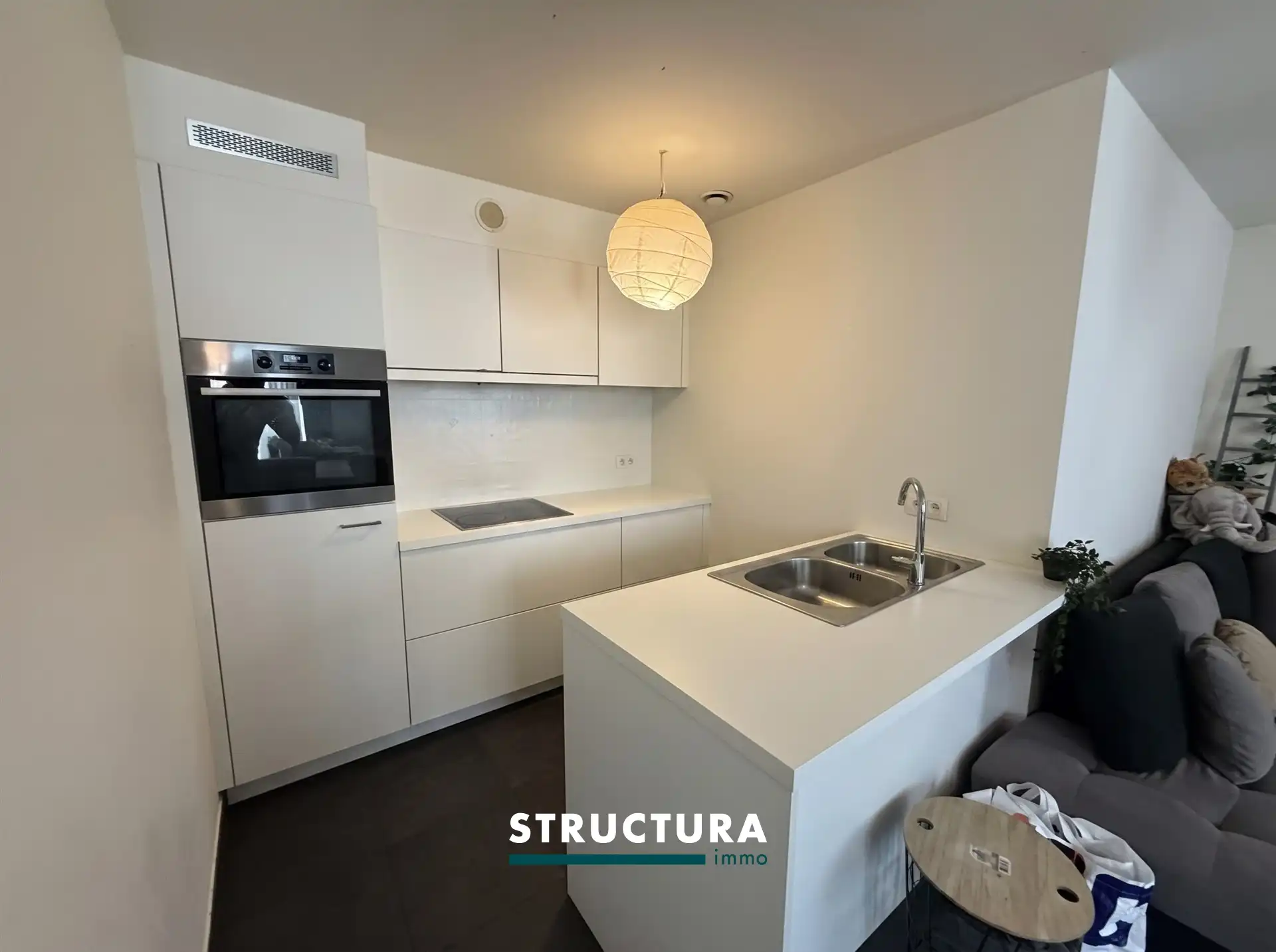 Appartement met ruim terras, staanplaats aan de Markt foto 3