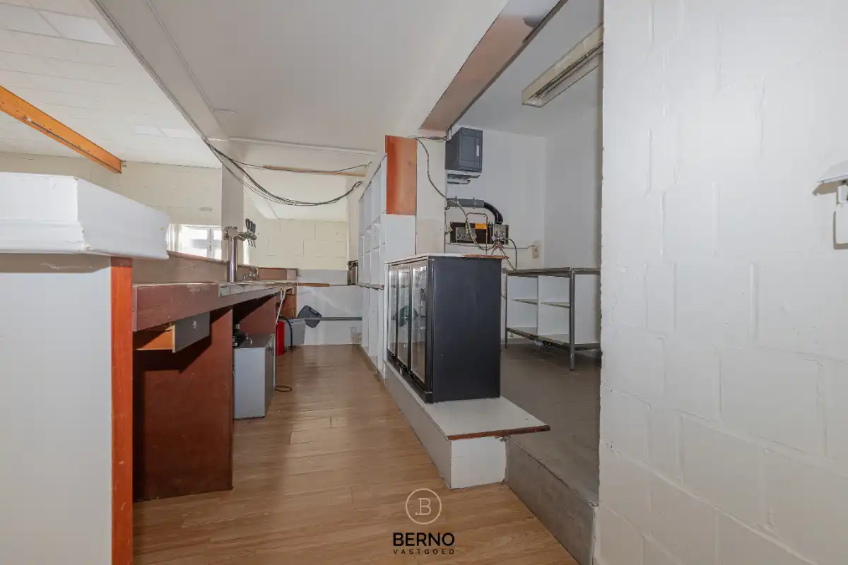 Horecazaak met ruime zaal. foto 5