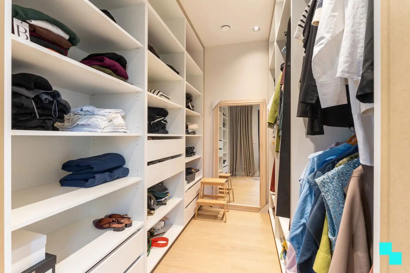 Landelijk gelegen te Ardooie: unieke nieuwbouwwoning (2023) met twee bijgebouwen op een perceel van 5.000 m² foto 15