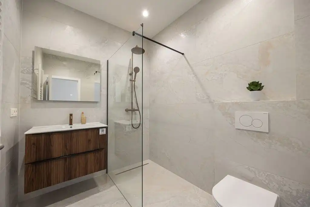 Kwalitatief gerenoveerd appartement te Pulhof foto 11
