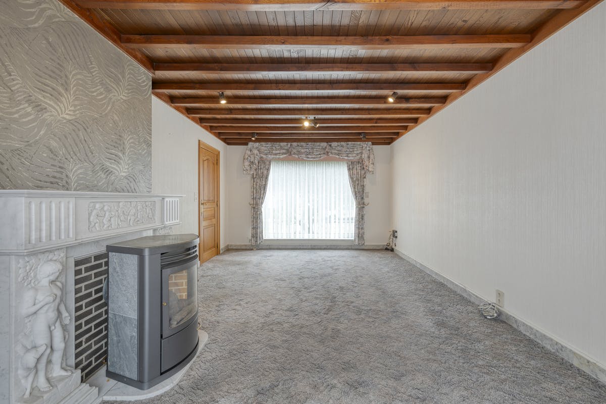 Verzorgde woning met 3 slaapkamers te koop in Harelbeke! foto 3